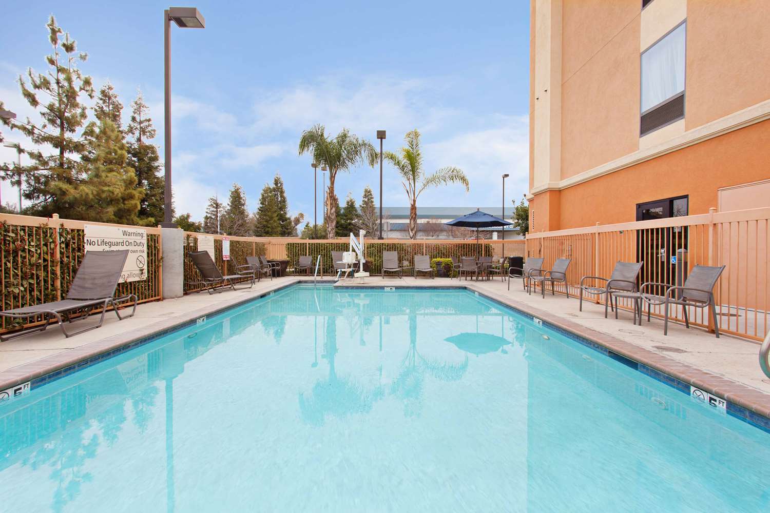 Hampton Inn & Suites Clovis-Airport North 1