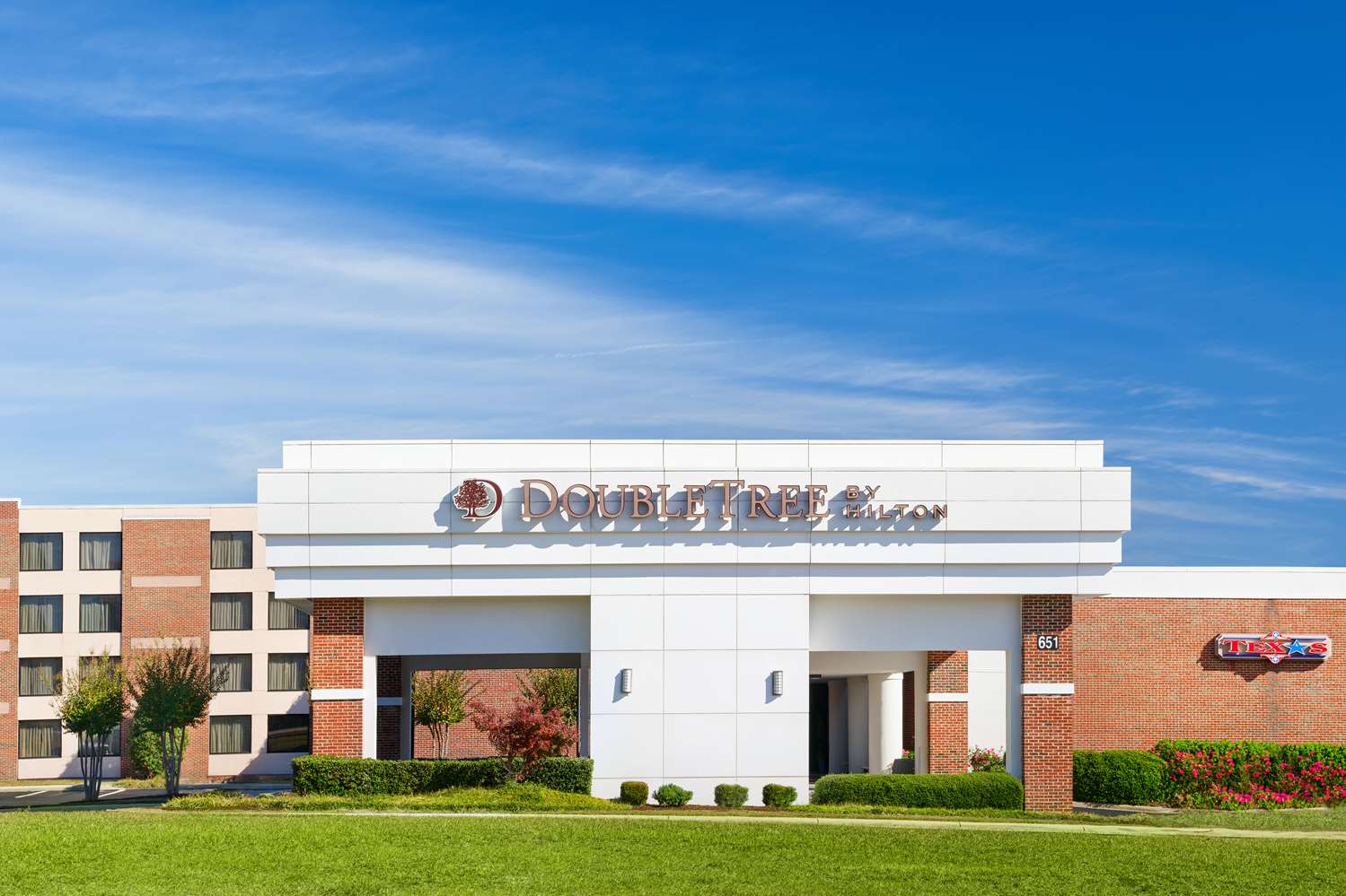 DoubleTree by Hilton Rocky Mount 2