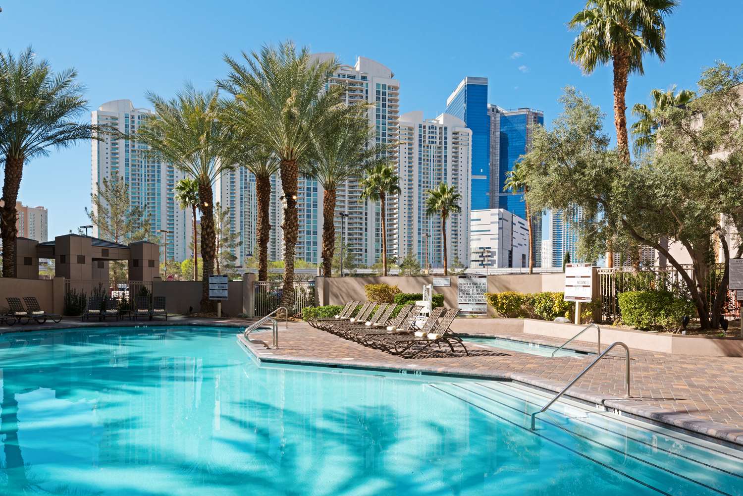 Hilton Grand Vacations on Paradise (Convention Center) 1
