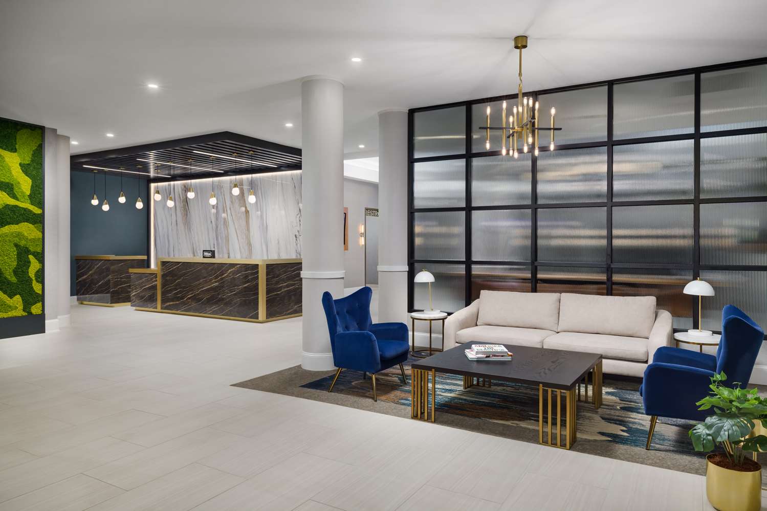 DoubleTree by Hilton Charlotte City Center 1