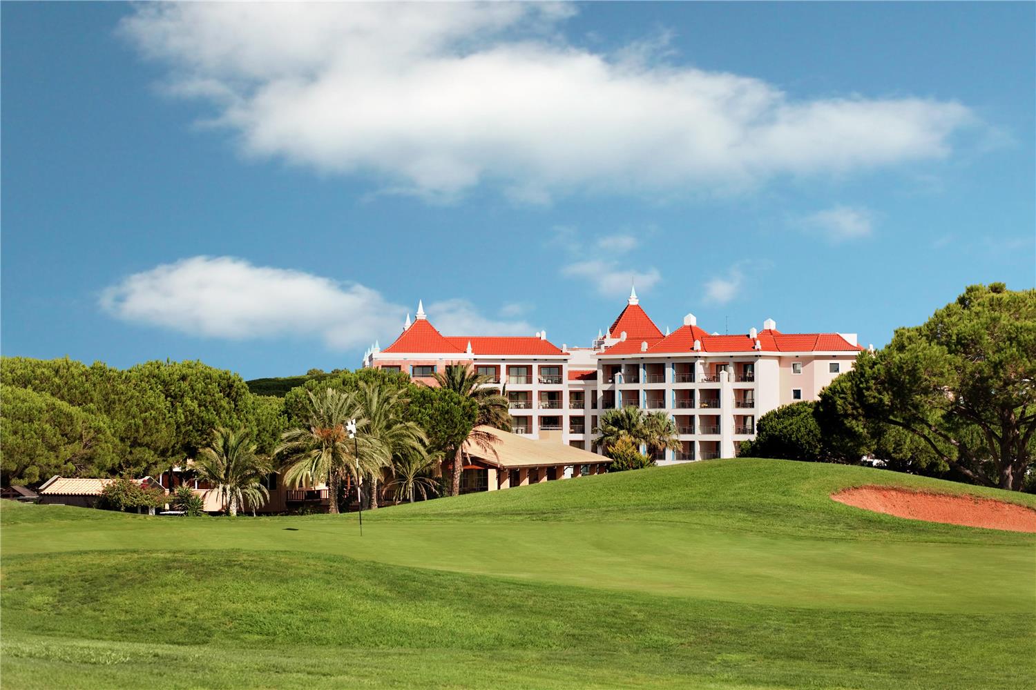Hilton Vilamoura As Cascatas Golf Resort & Spa 2