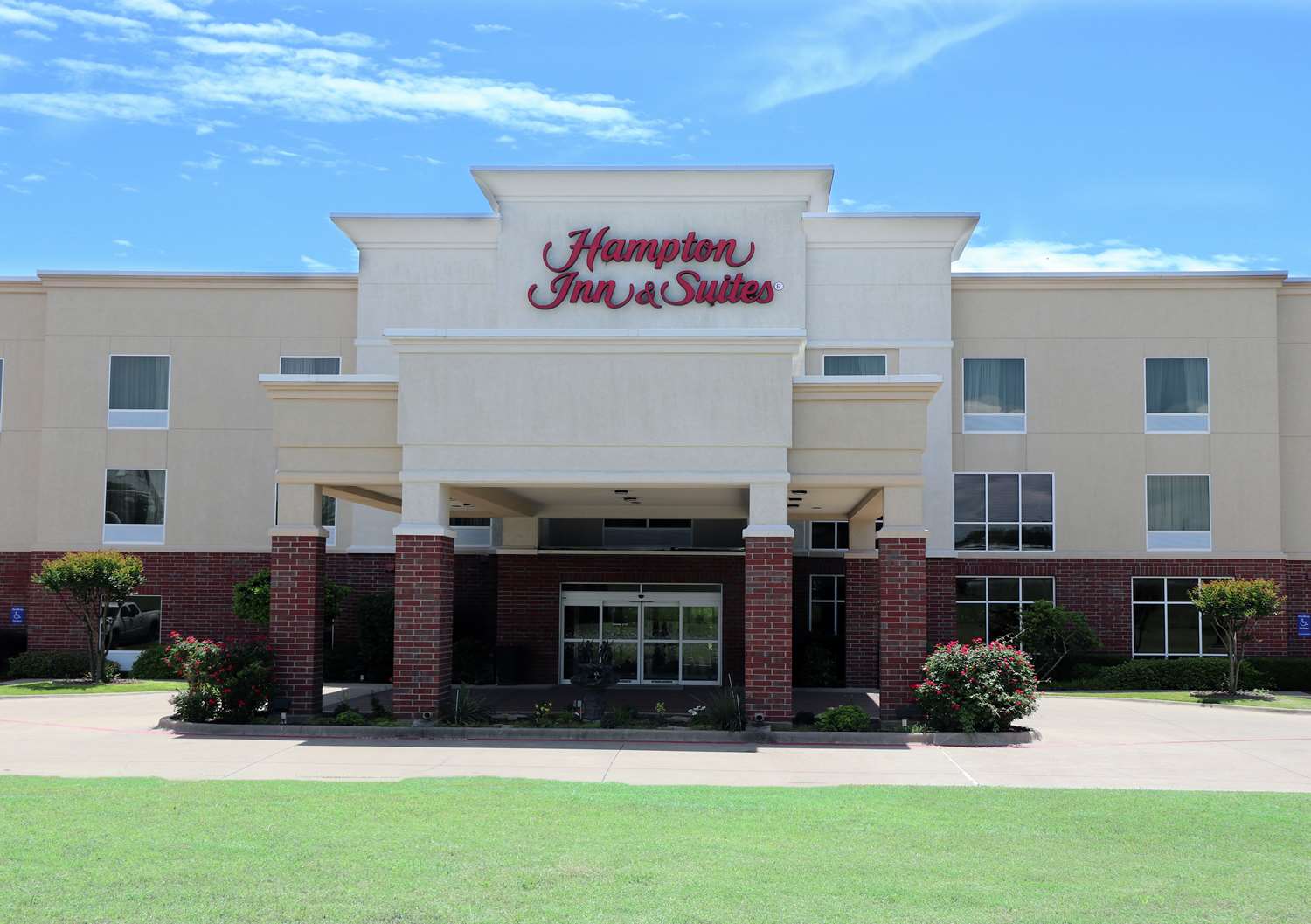 Hampton Inn & Suites Stephenville 1