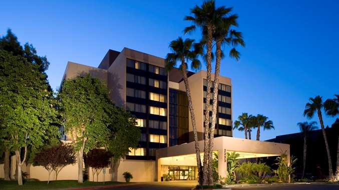 DoubleTree by Hilton Fresno Convention Center 2