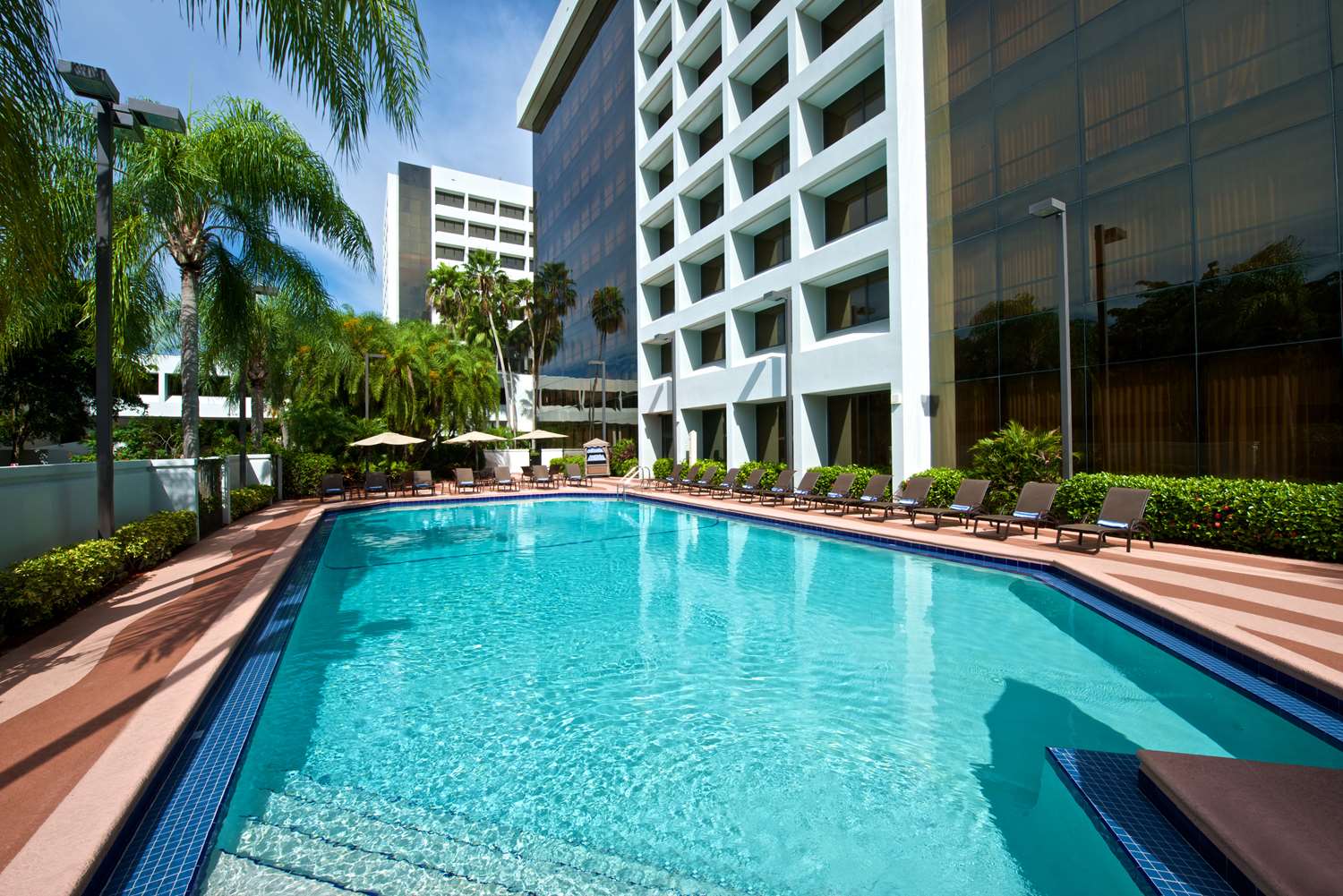 Embassy Suites by Hilton Palm Beach Gardens PGA Boulevard 1