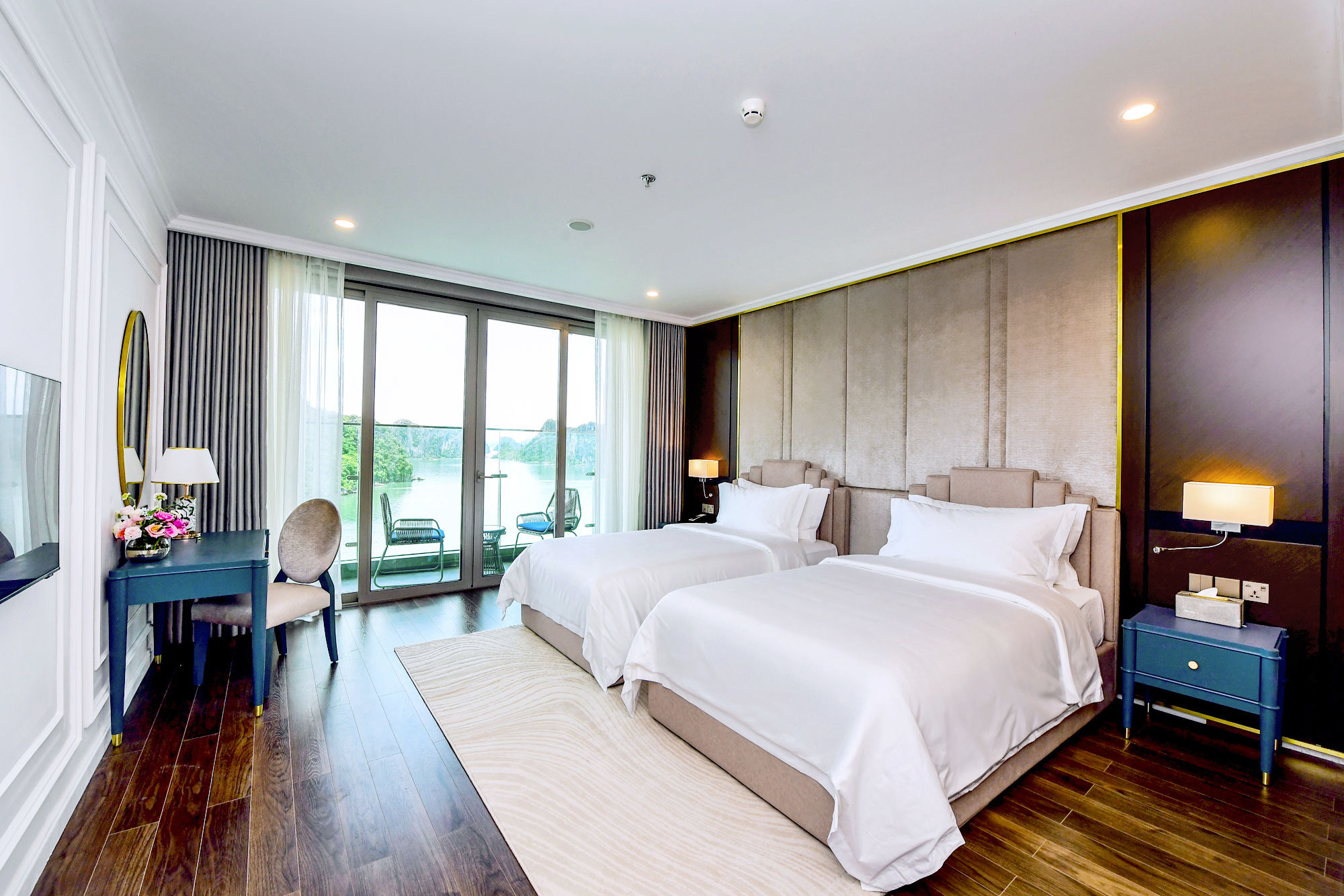 Centara Hotel & Residences Van Don 2