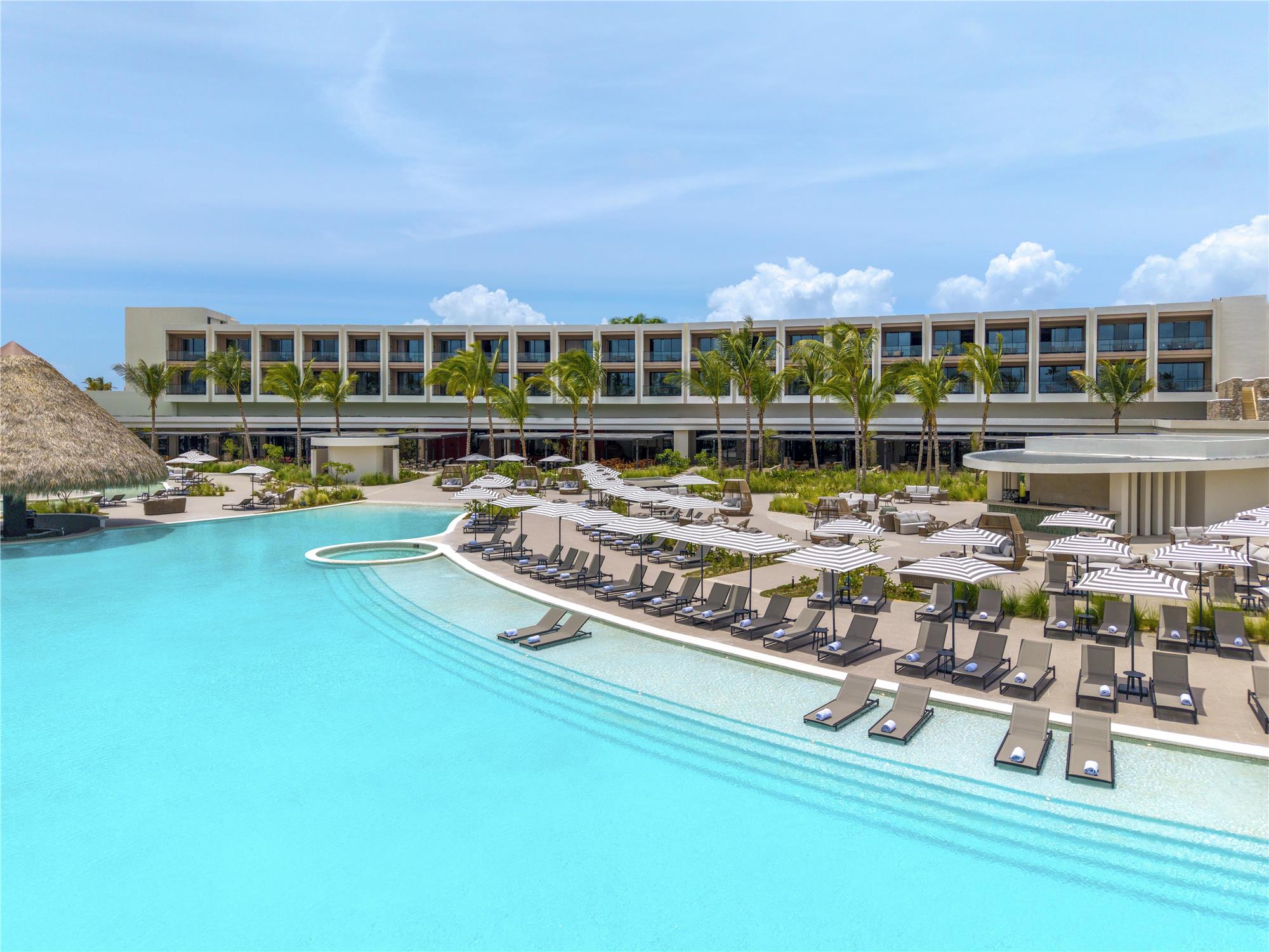Zemi Miches Punta Cana All-Inclusive Resort, Curio by Hilton 1