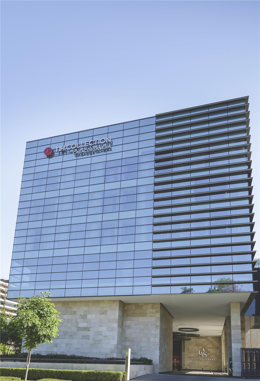NH Collection Santiago Casacostanera 1