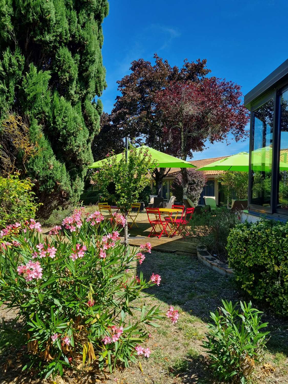 Kyriad Angoulême Nord Champniers- Hôtel & Résidence 2