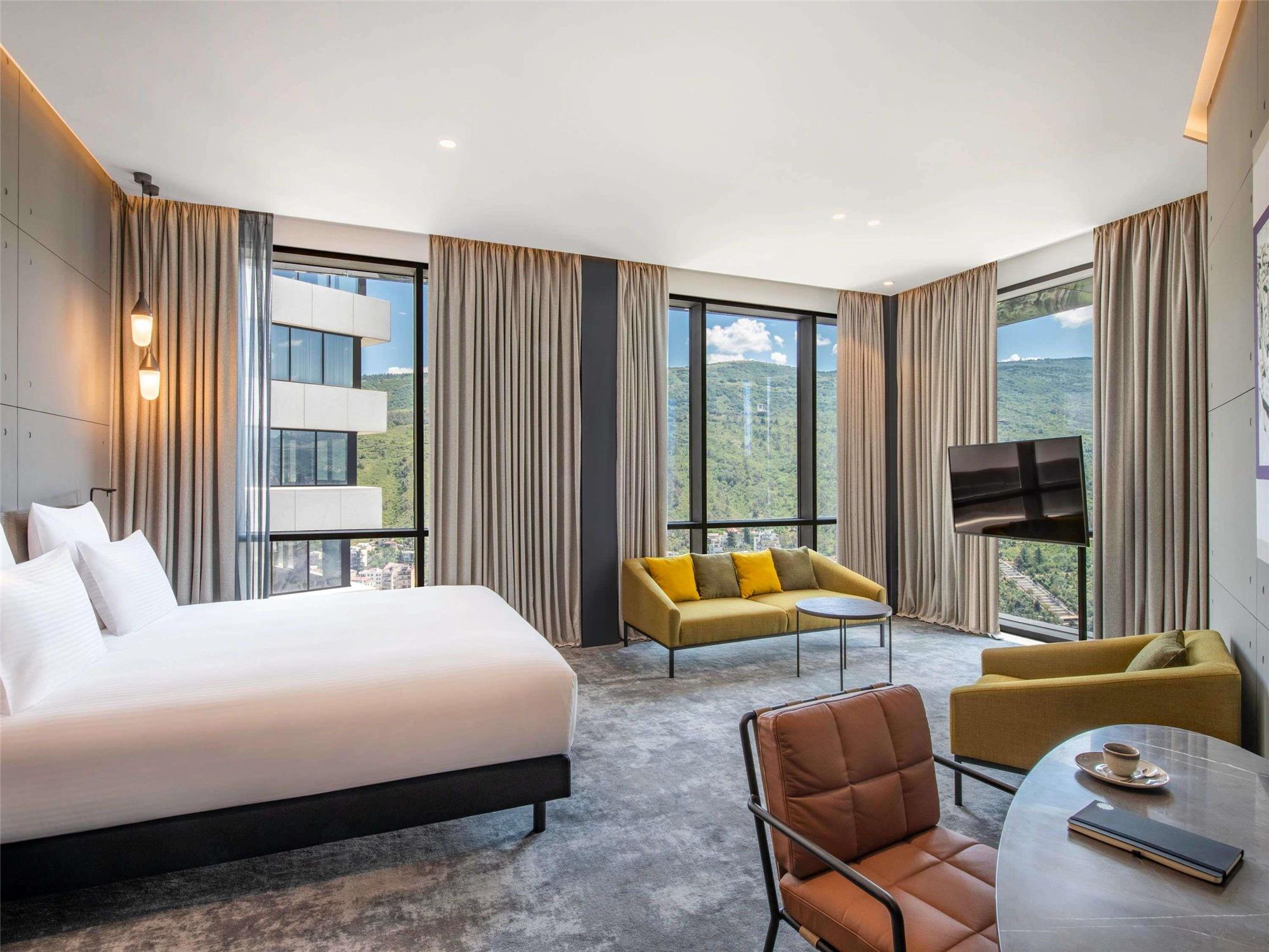 Pullman Tbilisi Axis Towers 2