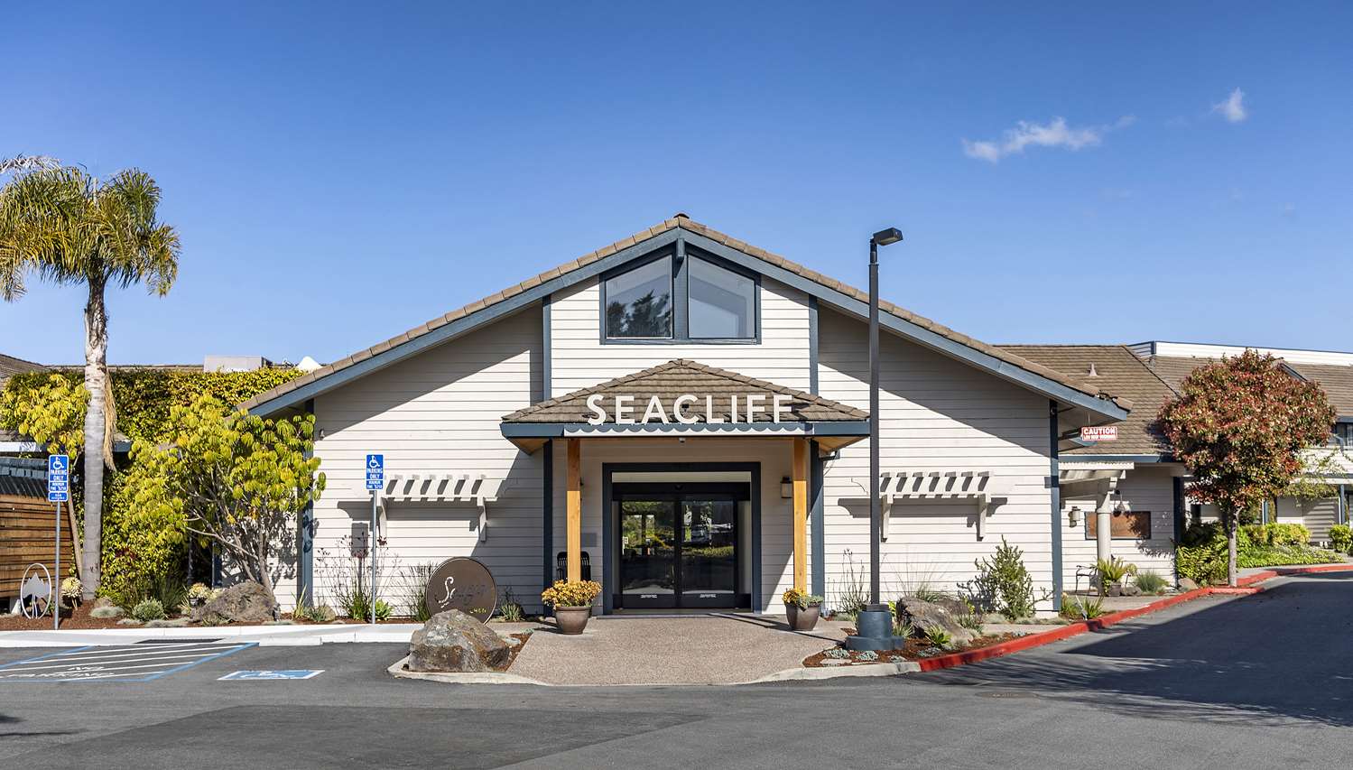 Seacliff Inn Aptos, Tapestry Collection by Hilton 1