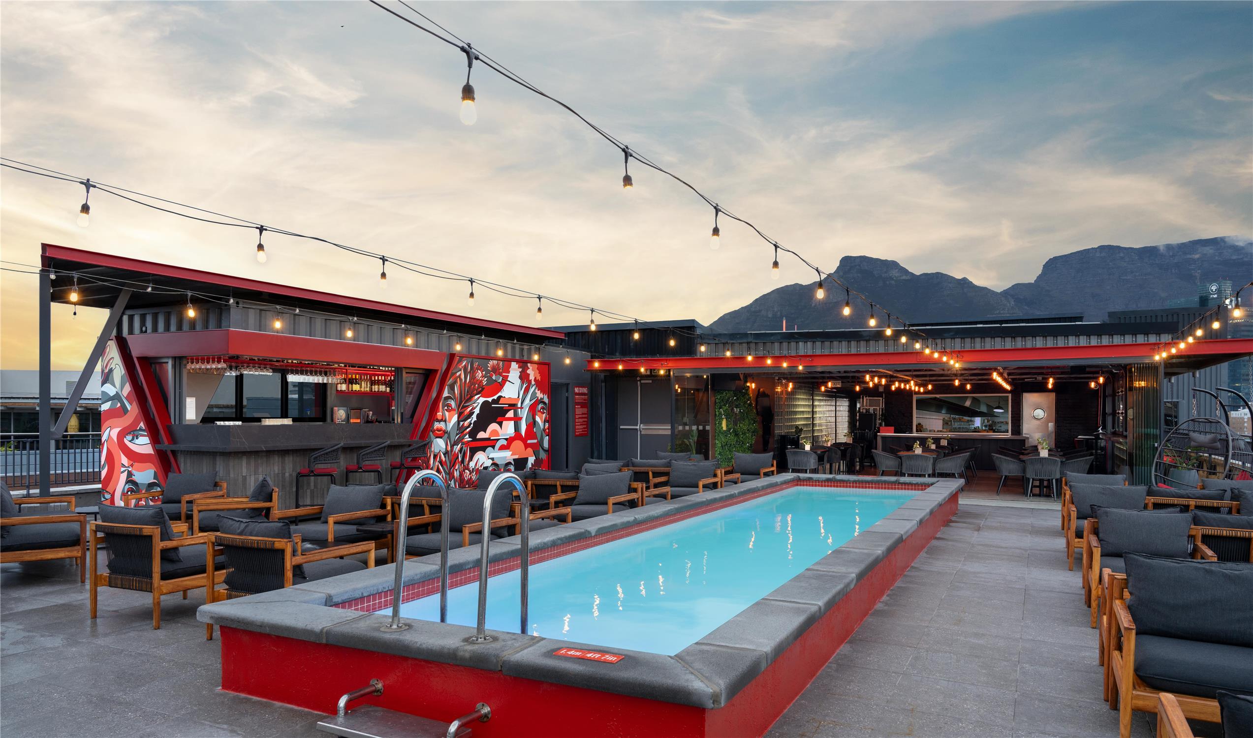 Radisson RED Hotel V&A Waterfront Cape Town 1