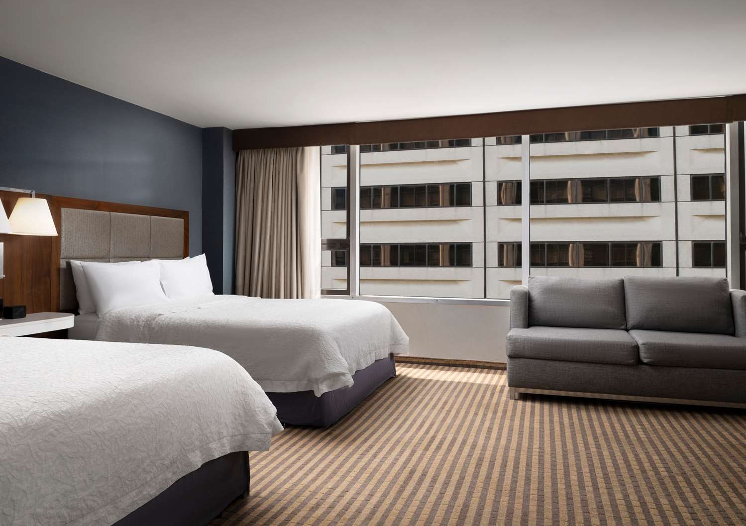 Hampton Inn Chicago Downtown/Magnificent Mile 1