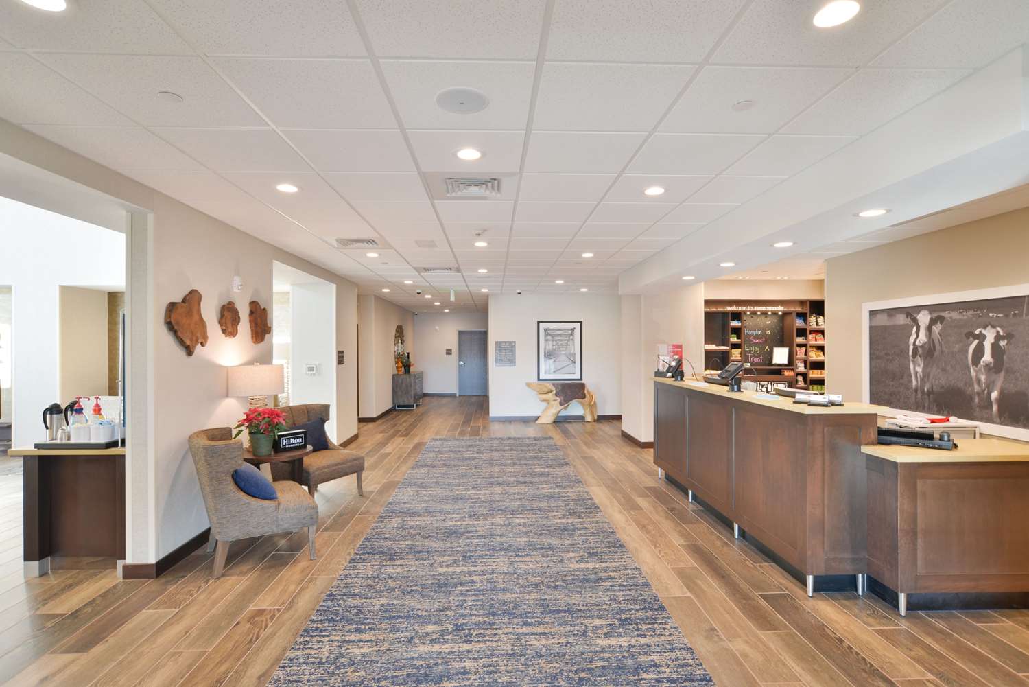 Hampton Inn & Suites Menomonie-UW Stout 1