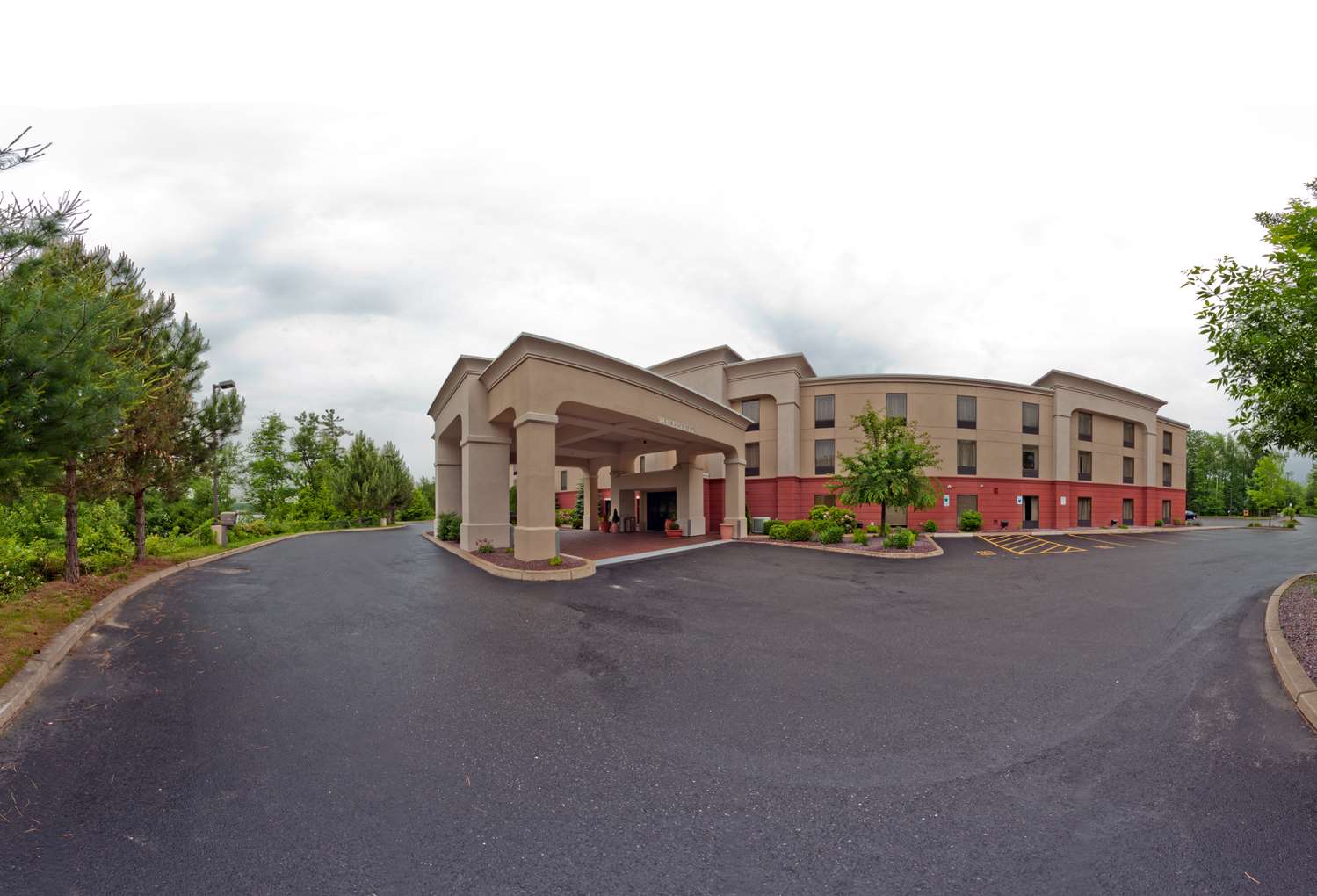Hampton Inn Auburn, MA 2