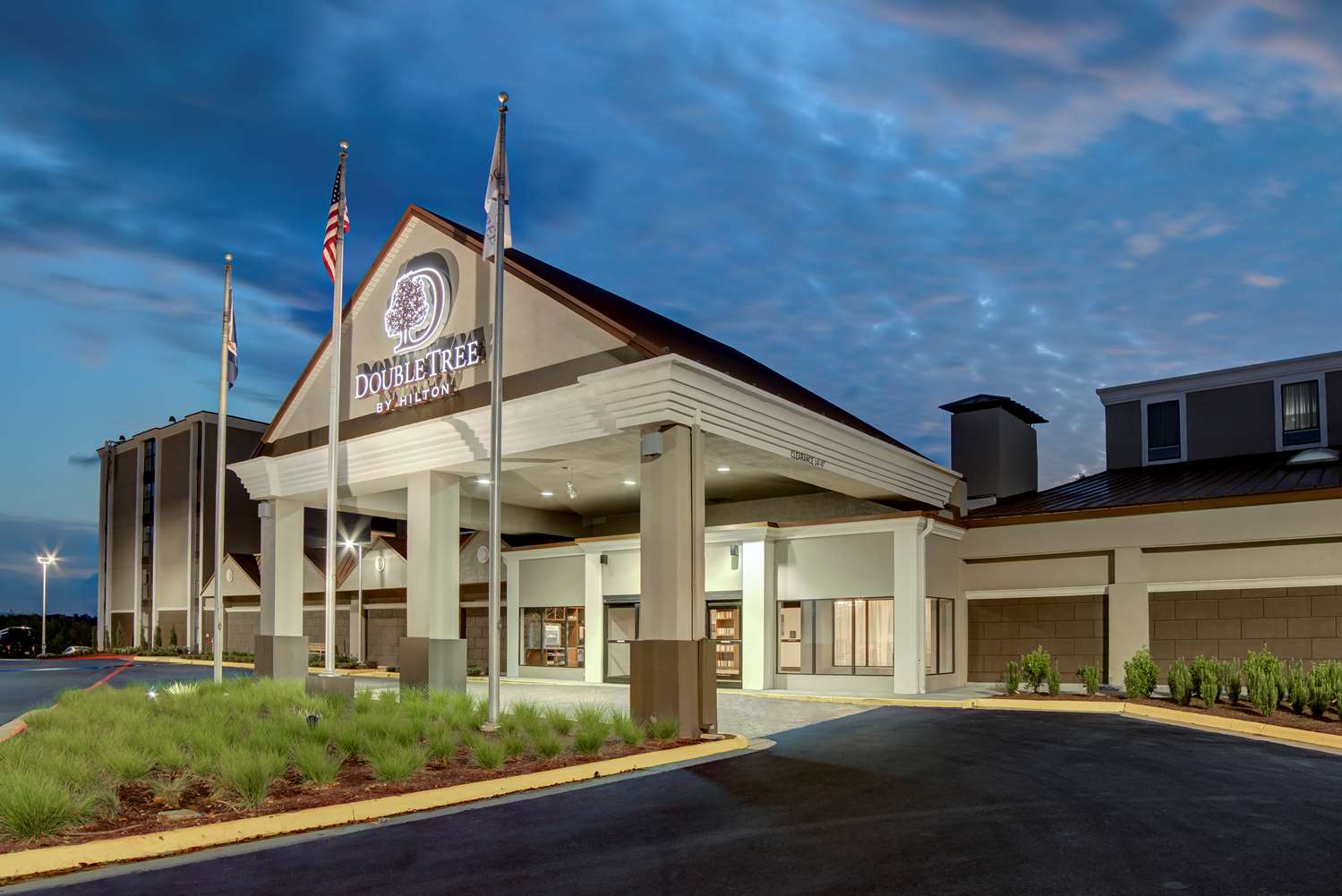 DoubleTree by Hilton Harrisonburg 1