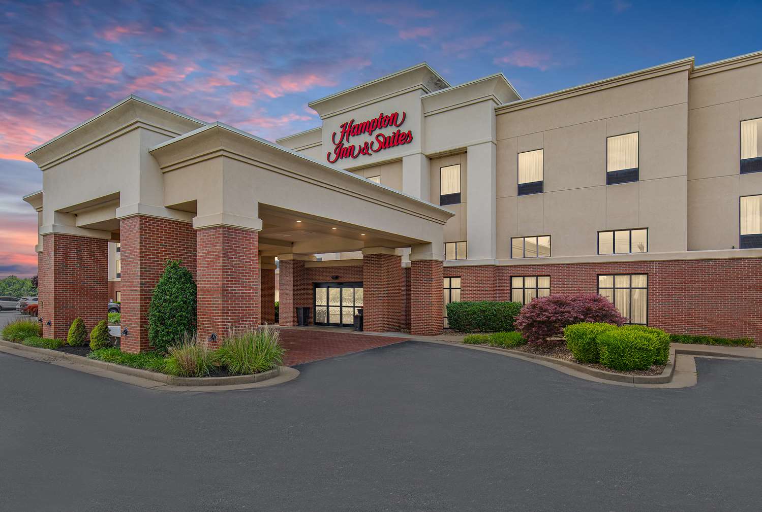 Hampton Inn & Suites Madisonville 1