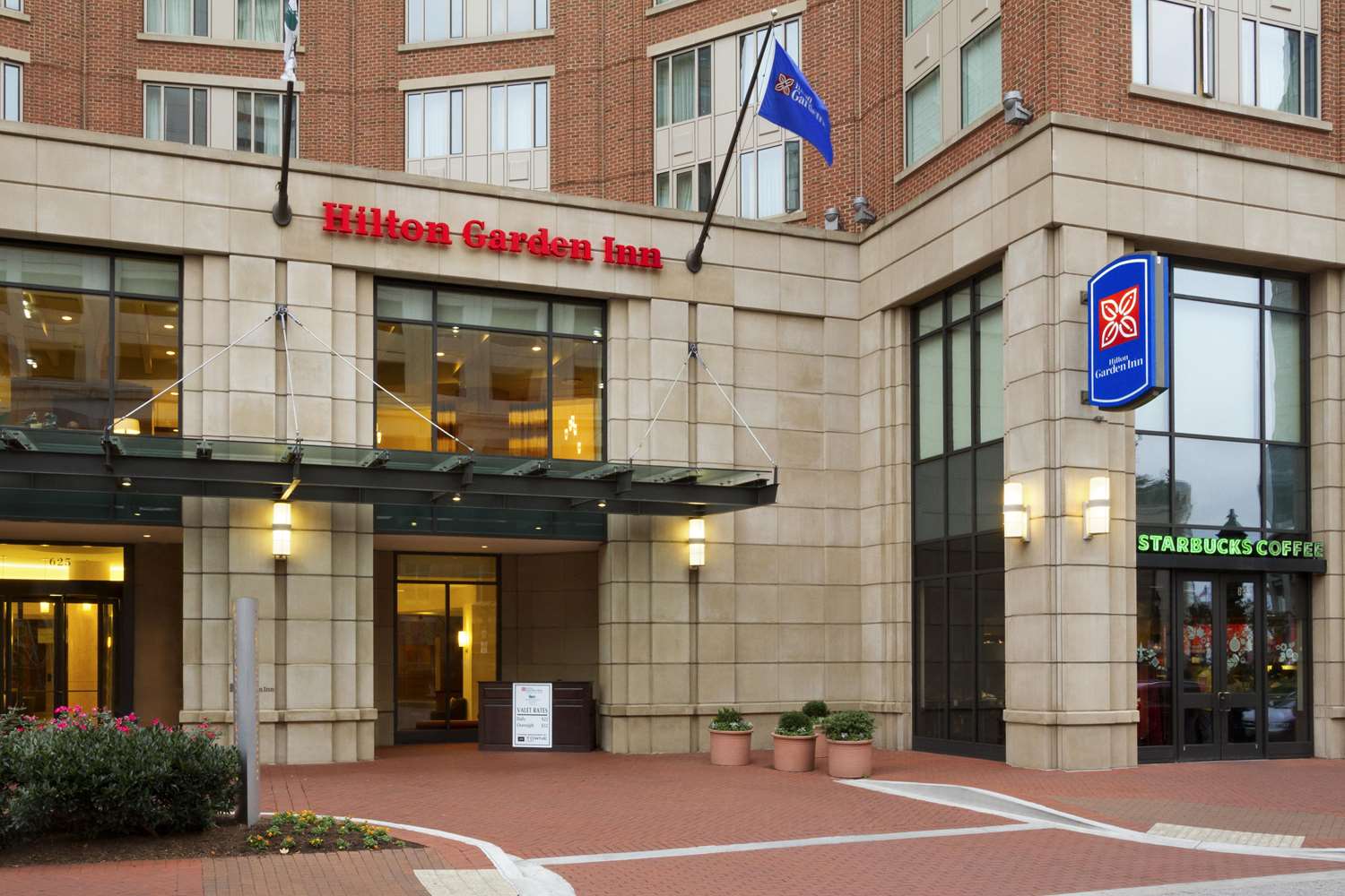 Hilton Garden Inn Baltimore Inner Harbor 1