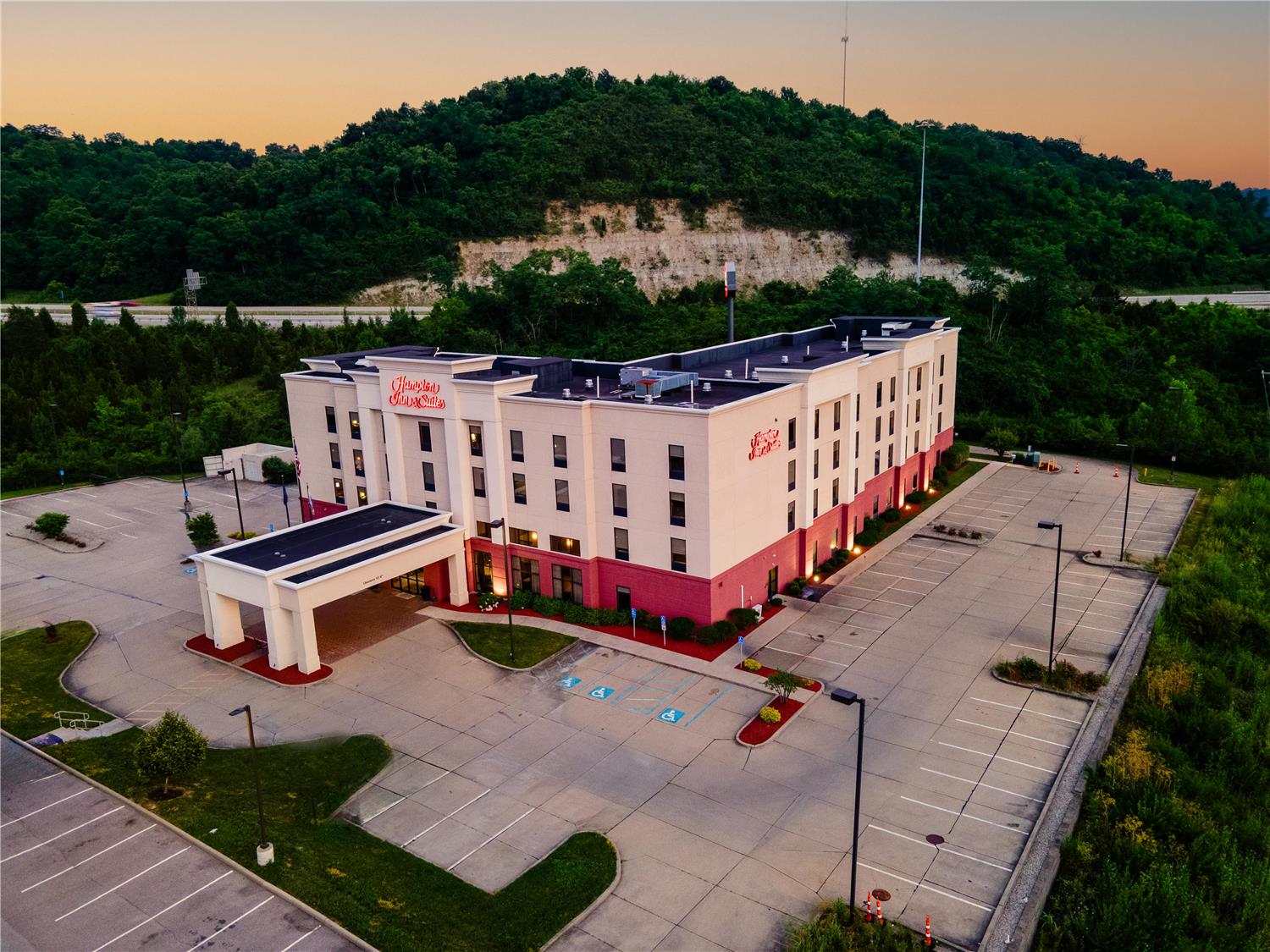 Hampton Inn & Suites Wilder 1