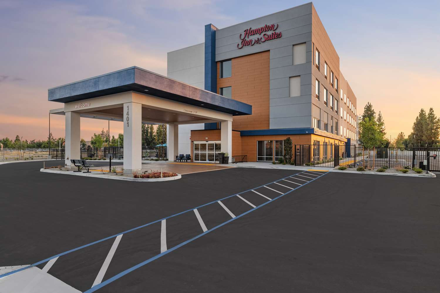 Hampton Inn & Suites Bakersfield Central 2