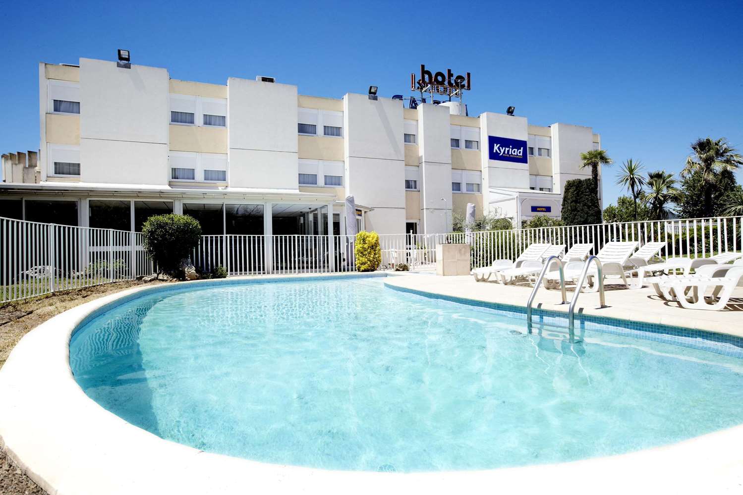 Bâle Mulhouse - Provence - Marseille - Kyriad Toulon Est Hyeres La Garde - Provence - Marseille