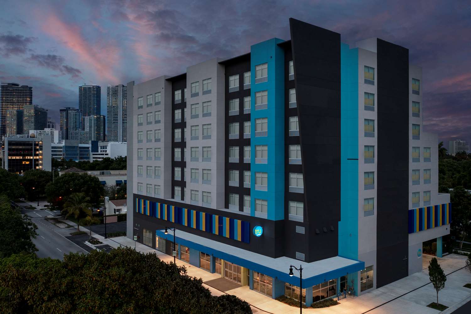Tru By Hilton Miami West Brickell 2