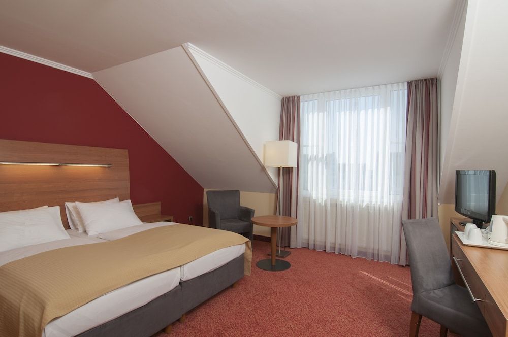 King Suite with Sofa Bed