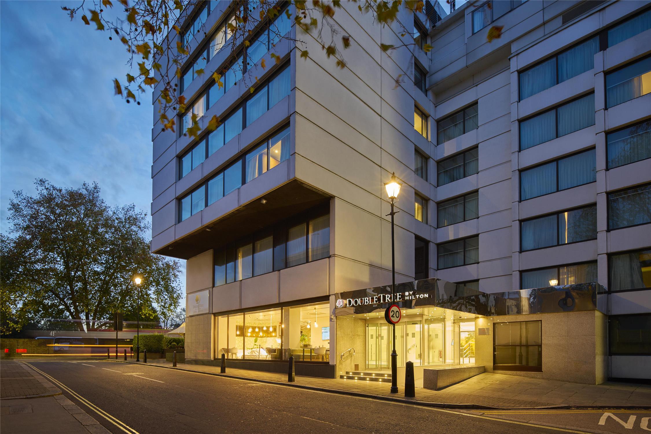 DoubleTree by Hilton London - Hyde Park 1
