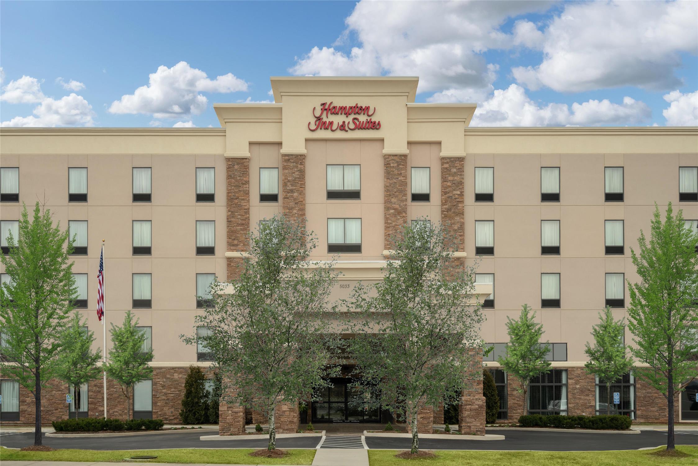 Hampton Inn & Suites Roanoke Airport 2