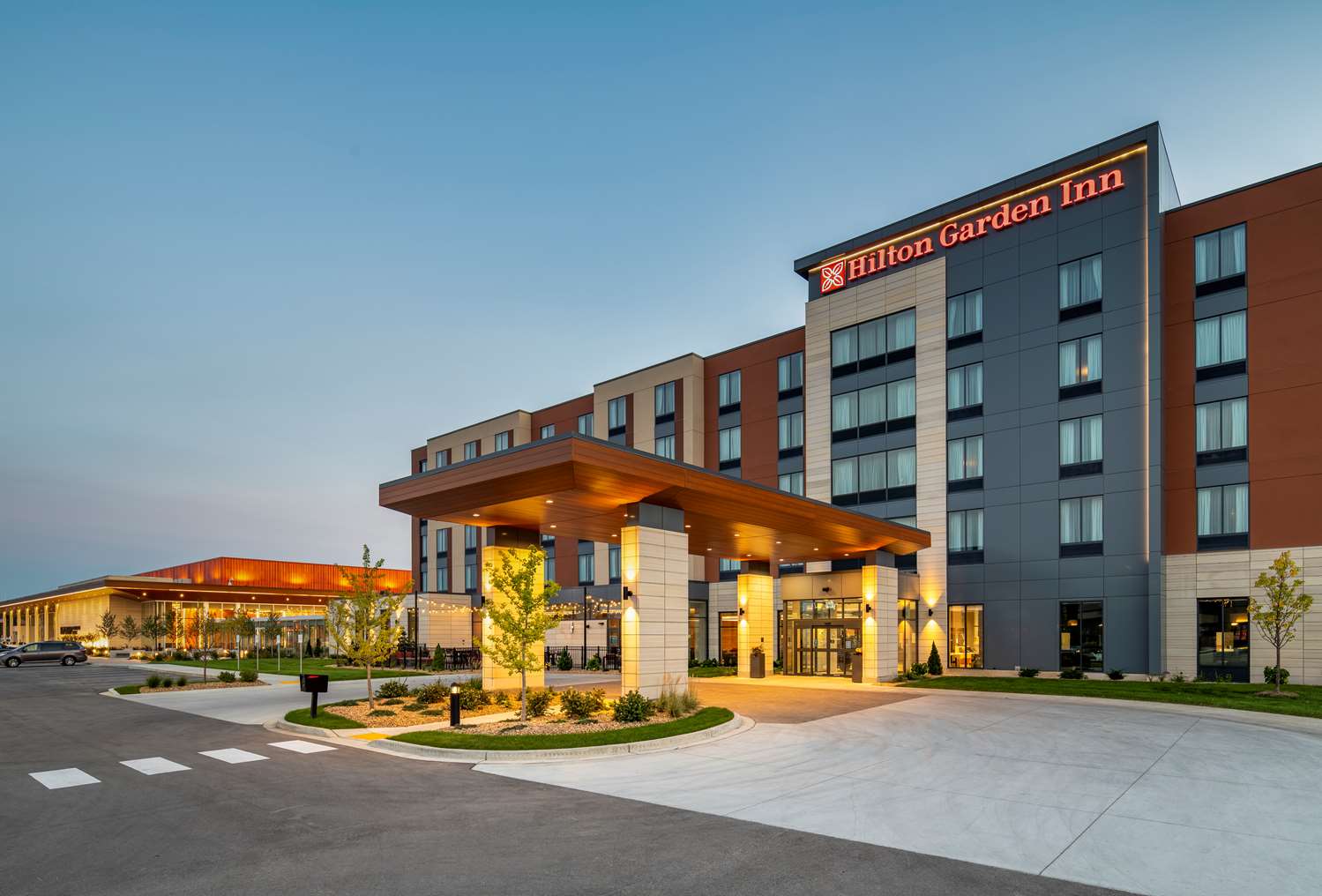 Hilton Garden Inn Milwaukee Brookfield Conference Center 1