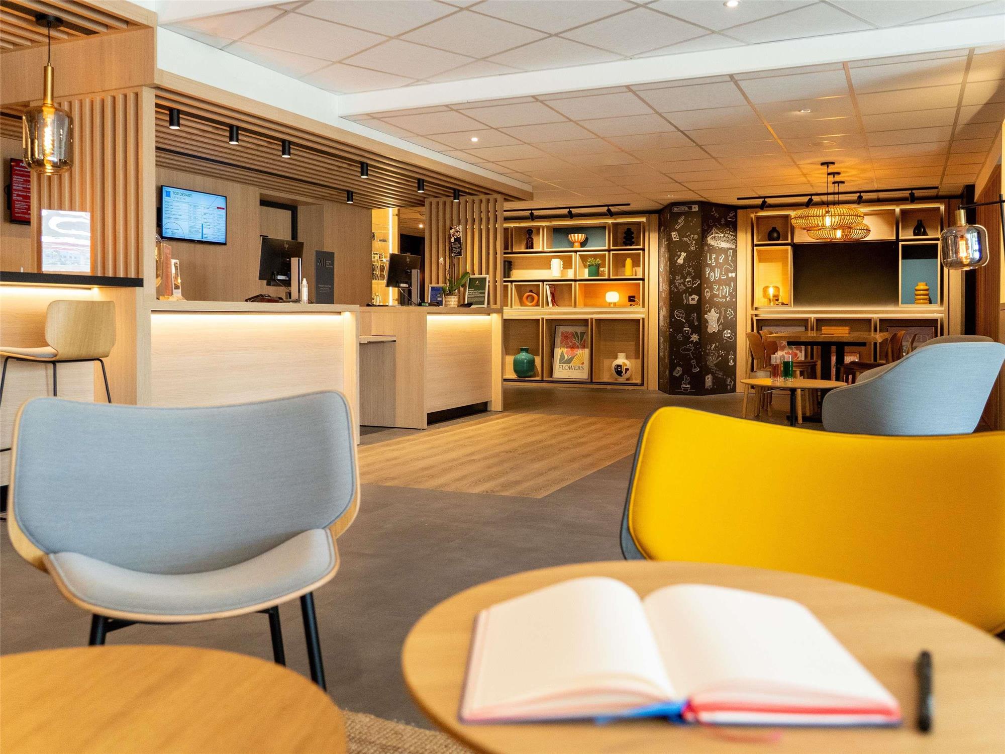 ibis Loriol Le Pouzin 1