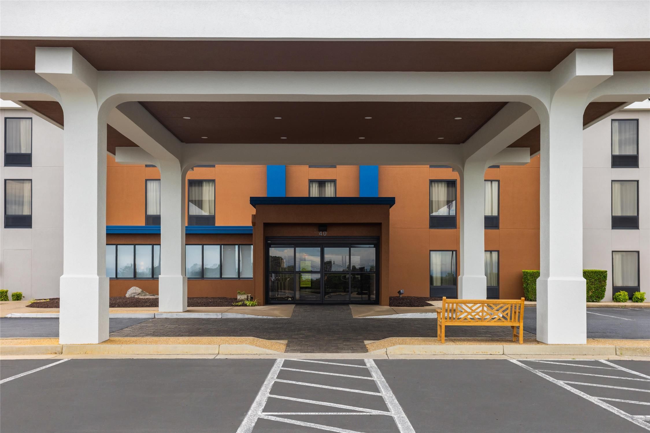 Hampton Inn Staunton 2