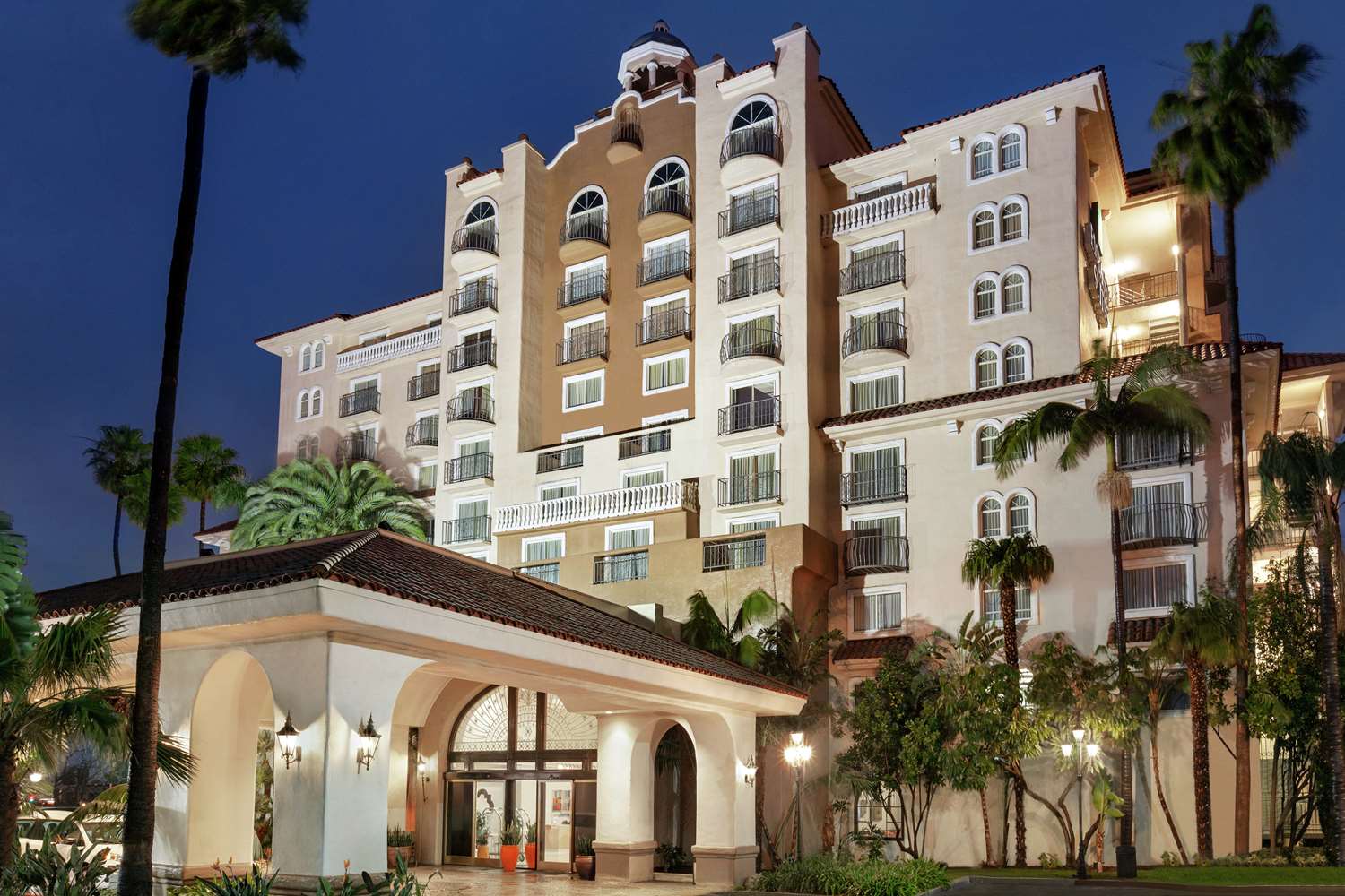 Embassy Suites by Hilton Santa Ana Orange County Airport 1