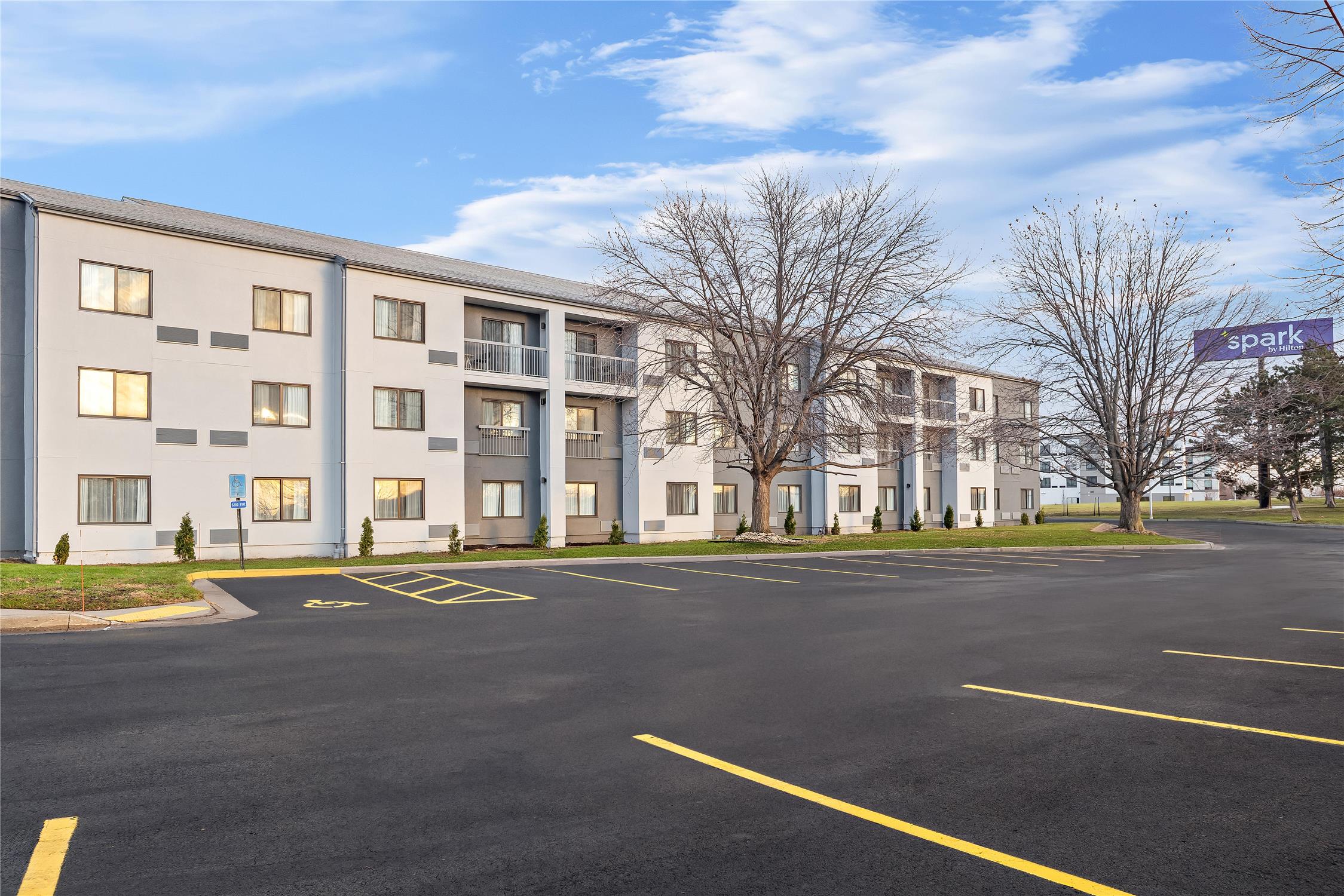 Spark by Hilton Bettendorf Quad Cities 2