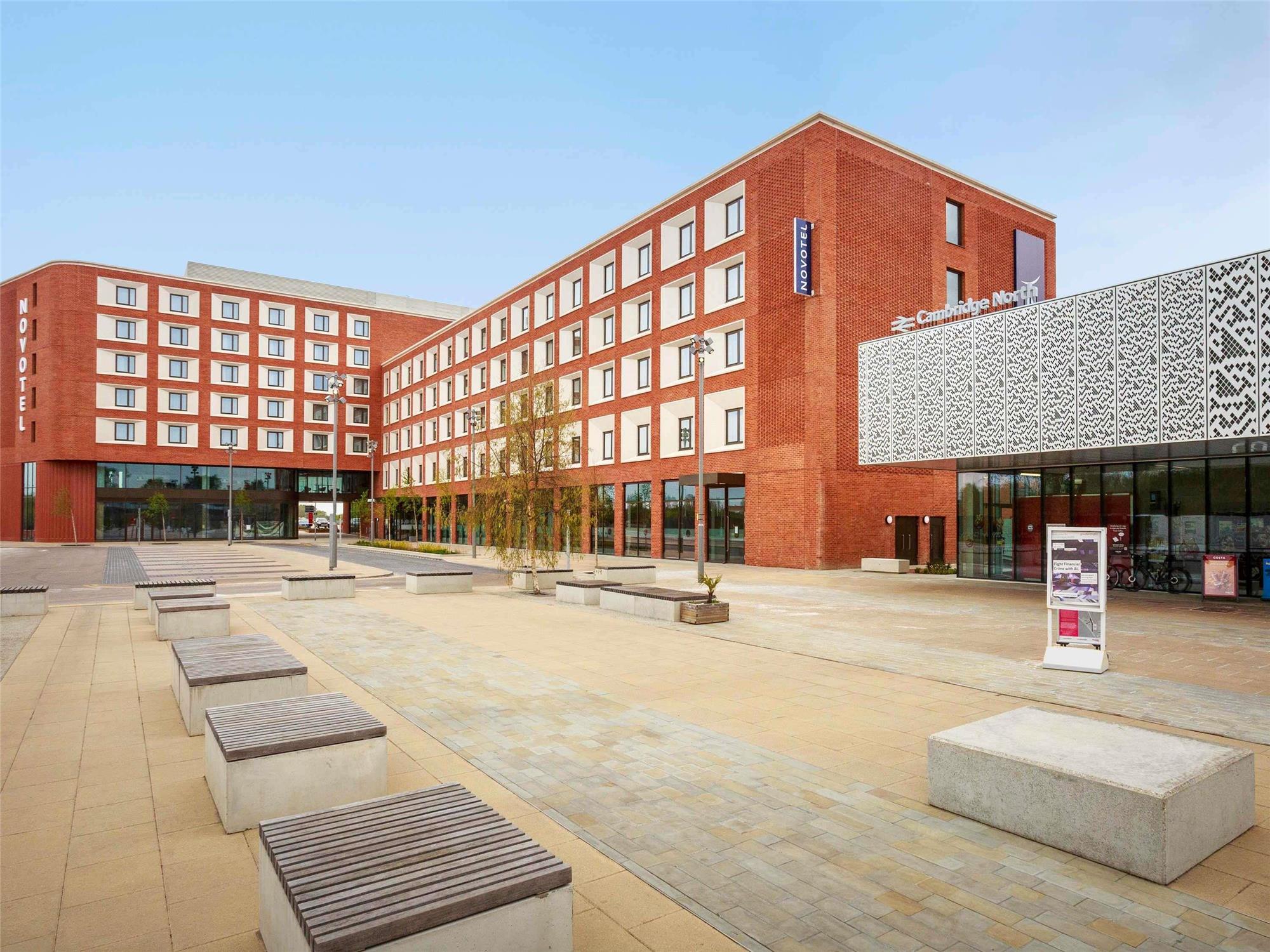 Novotel Cambridge North 2