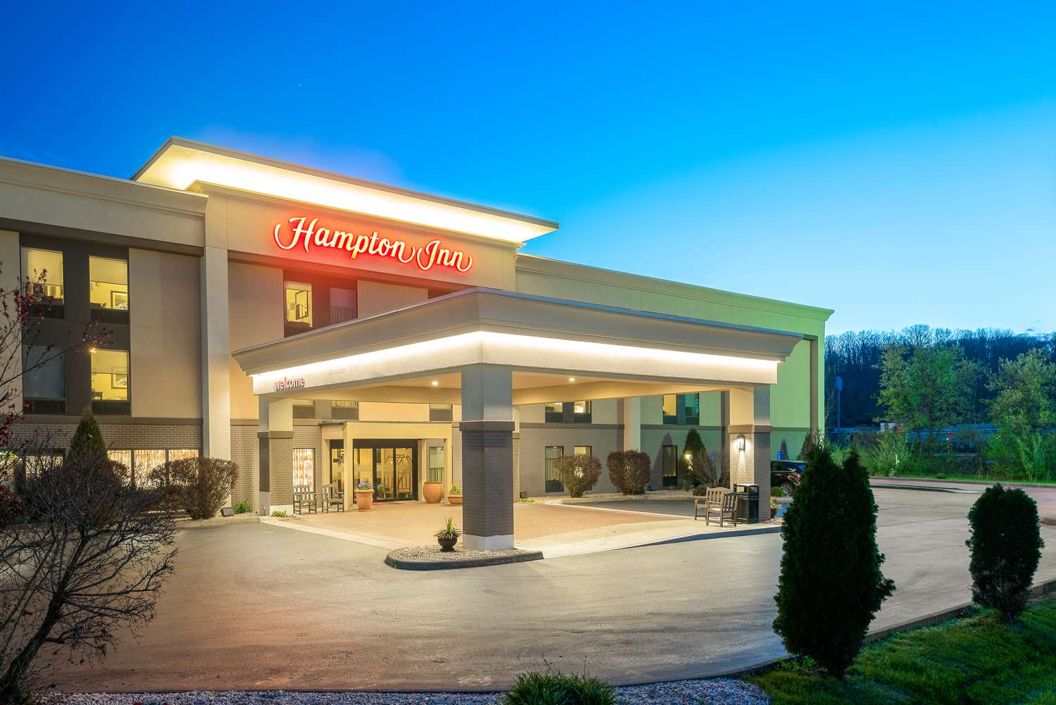Hampton Inn Parkersburg/Mineral Wells 2