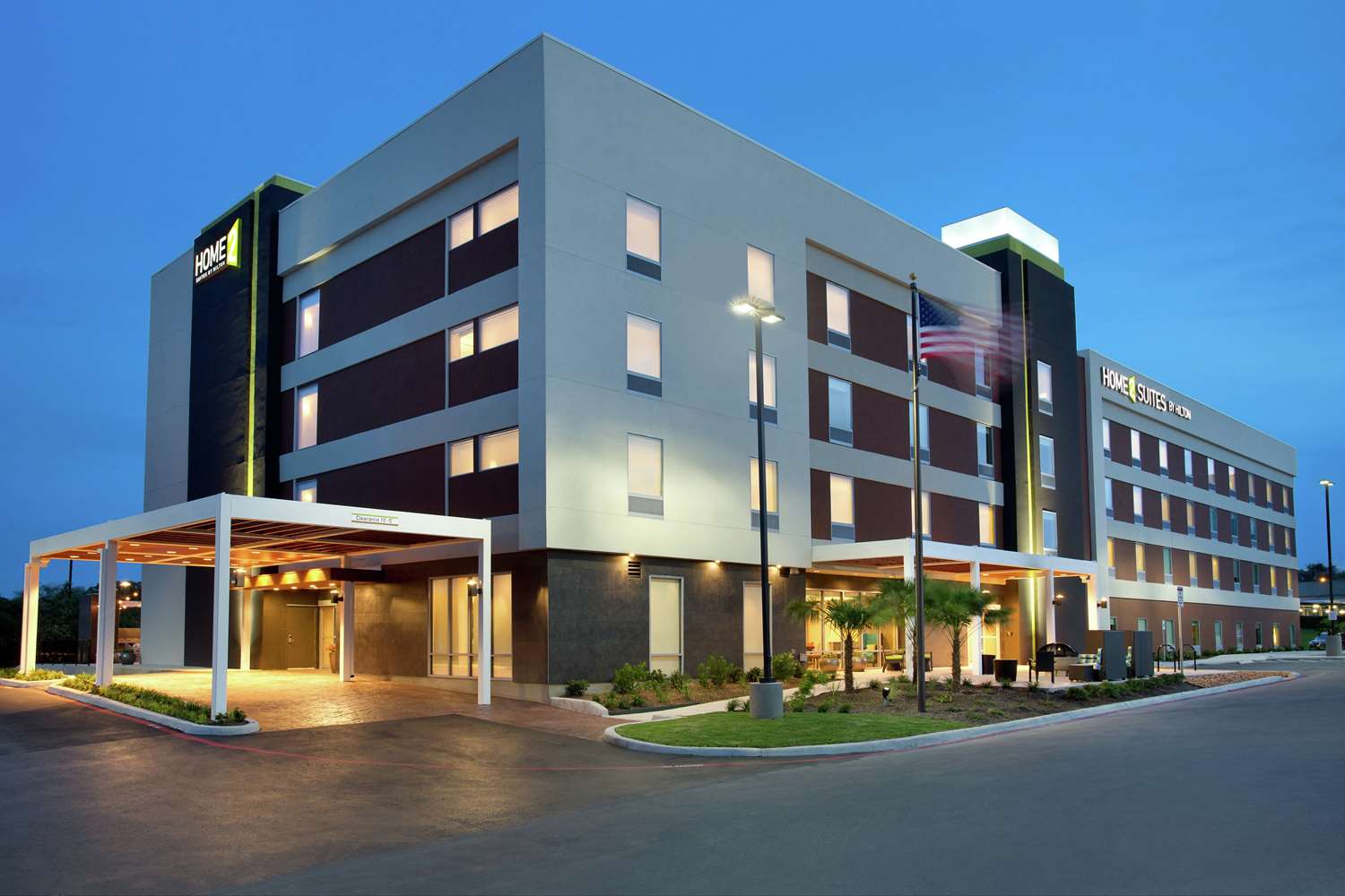 Home2 Suites by Hilton San Antonio Airport 2