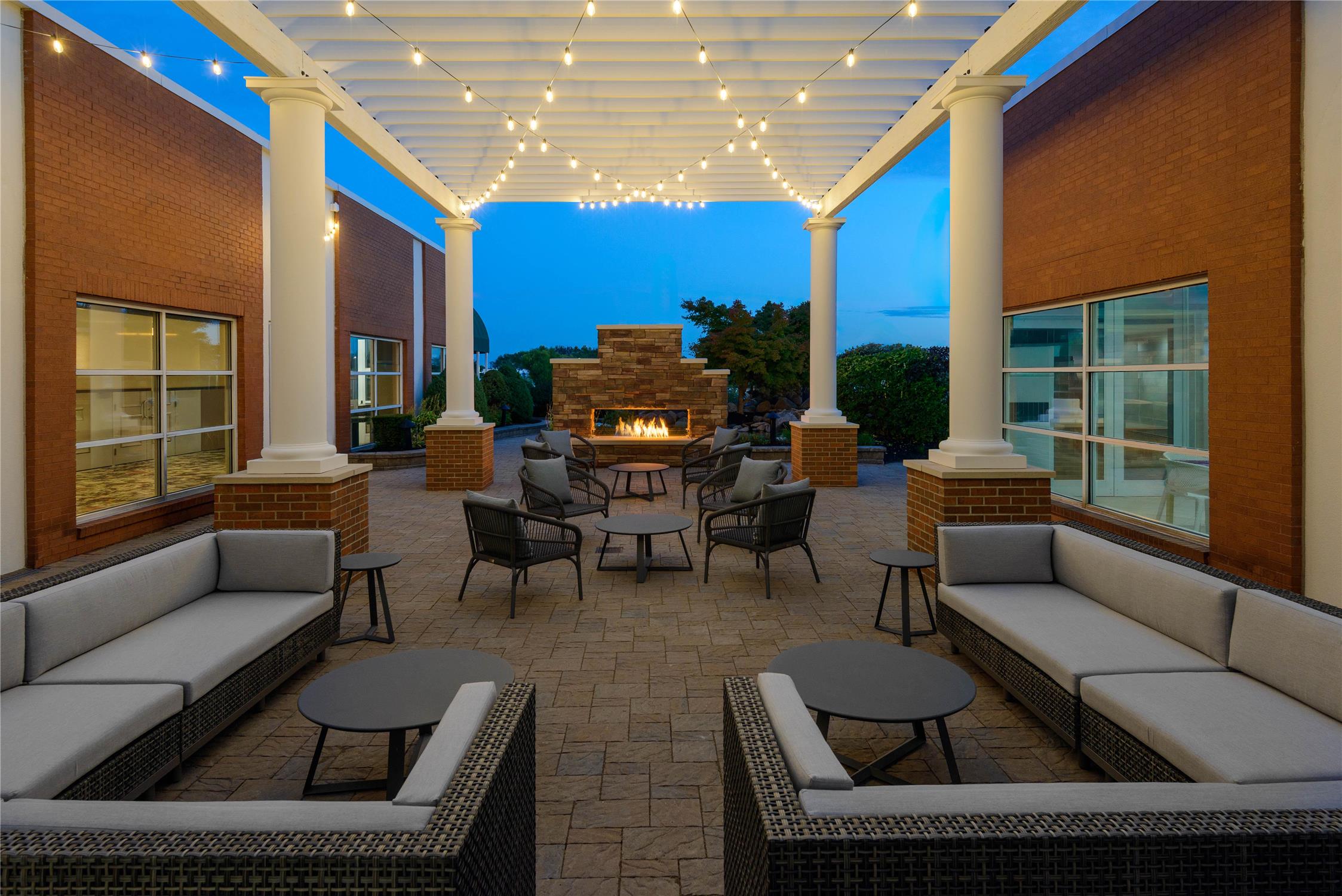 Hilton Garden Inn Buffalo Airport 2