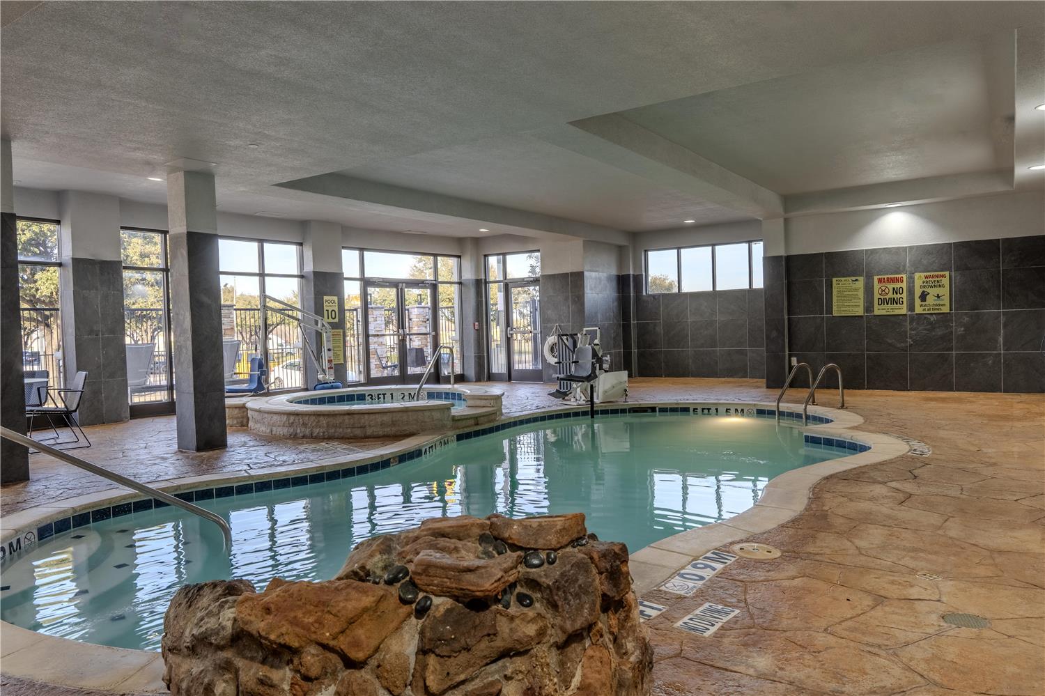 DoubleTree by Hilton Fort Worth Fossil Creek 2