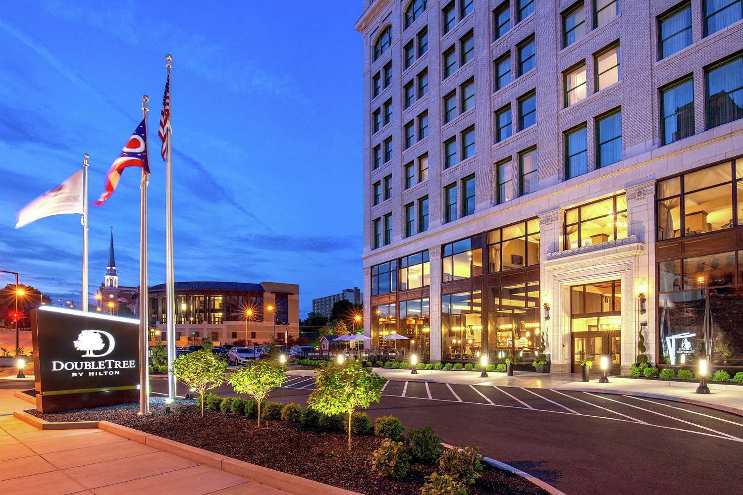 Doubletree By Hilton Youngstown Downtown 1