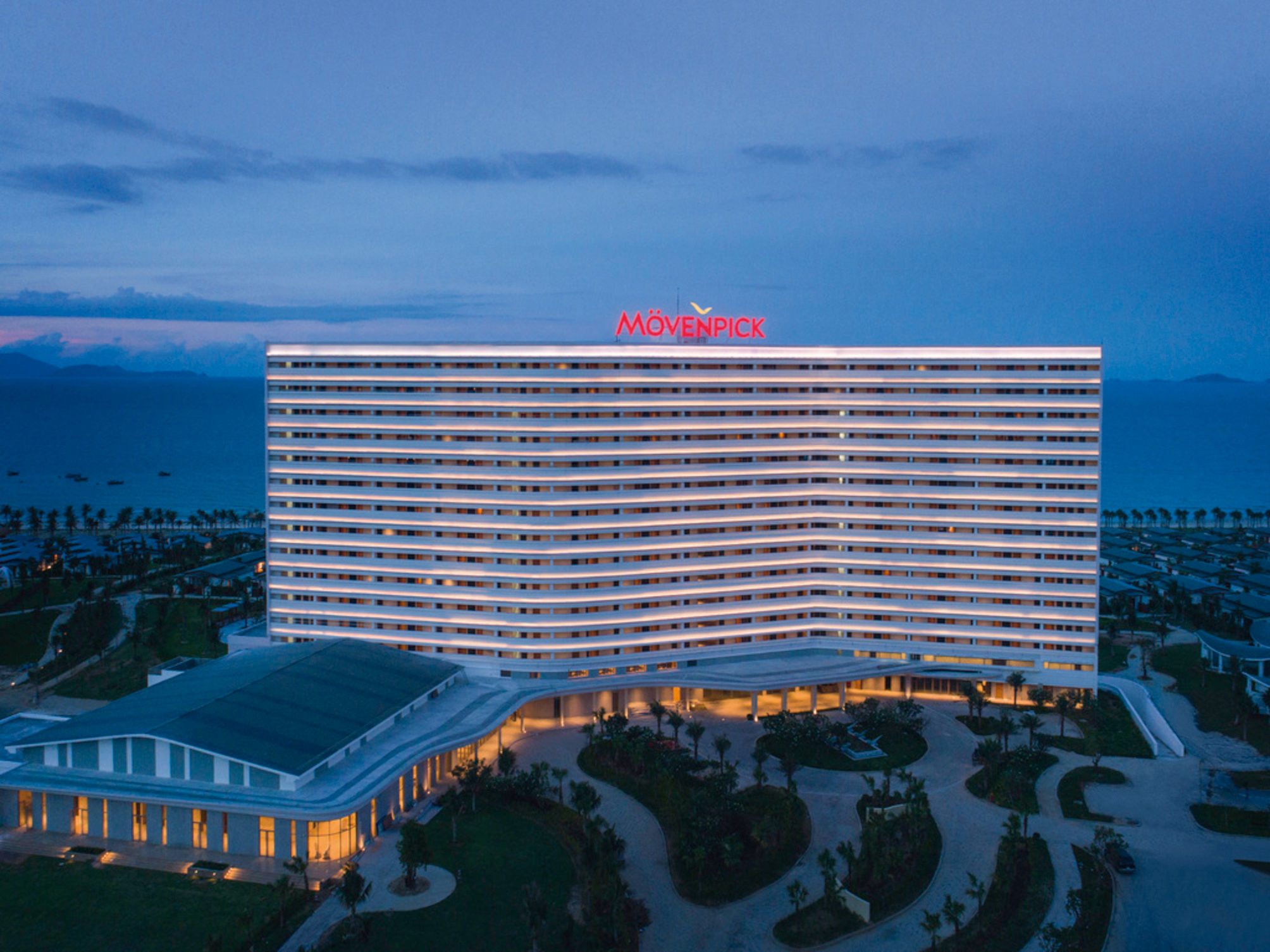 Mövenpick Resort Cam Ranh 1