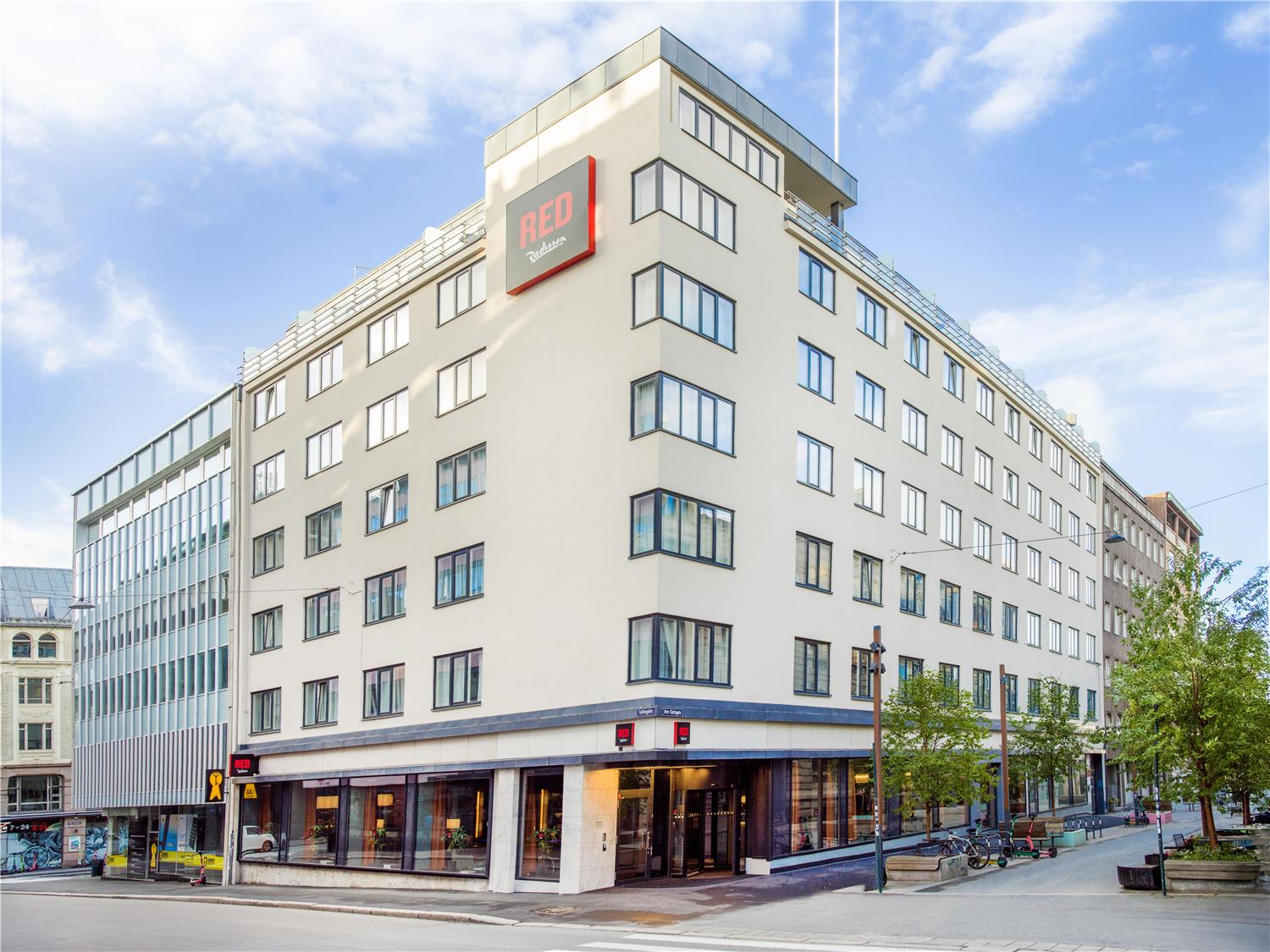 Radisson RED Oslo City Centre, A Verified Net Zero Hotel 1
