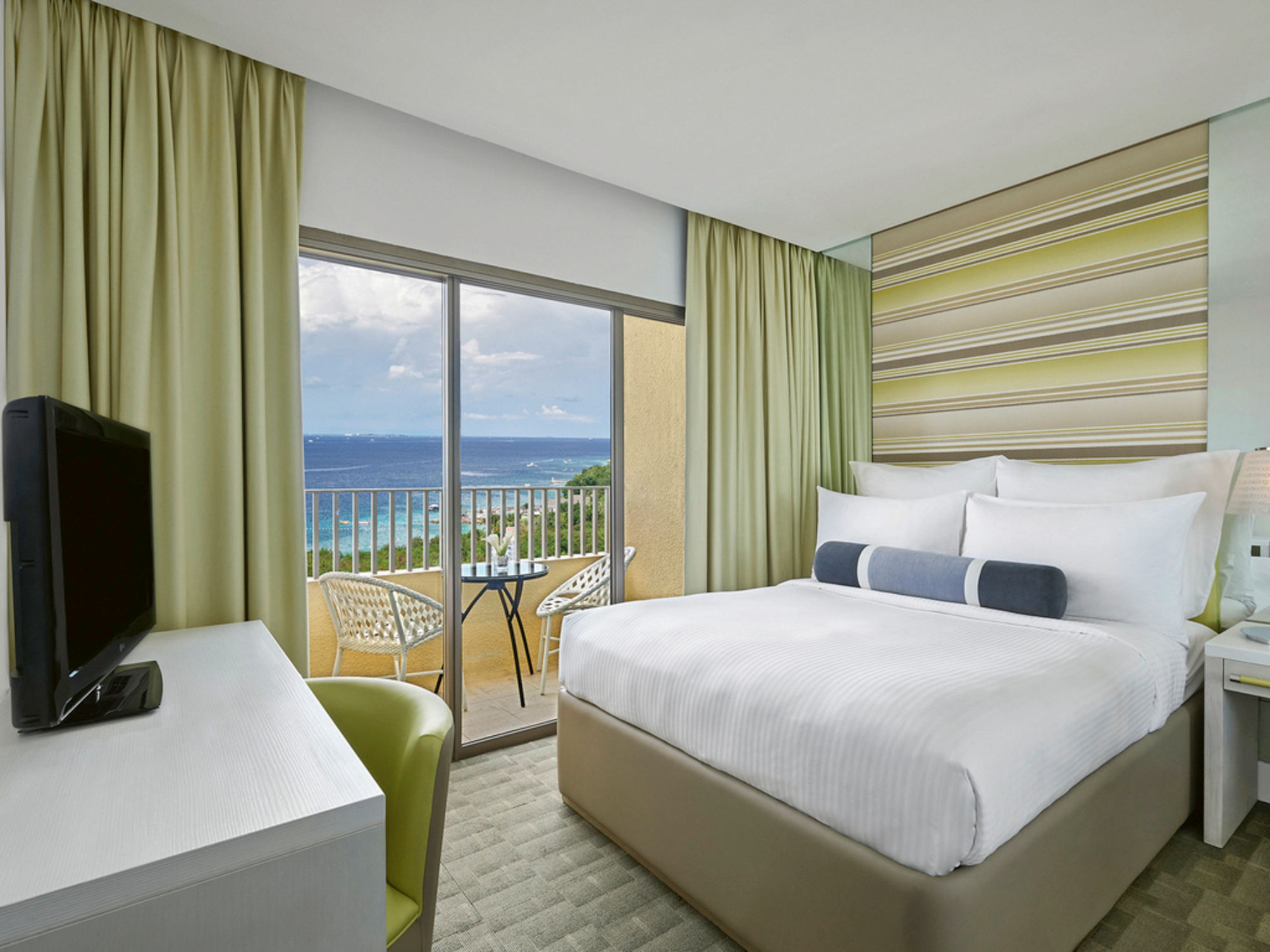 Movenpick Hotel Mactan Island Cebu 2