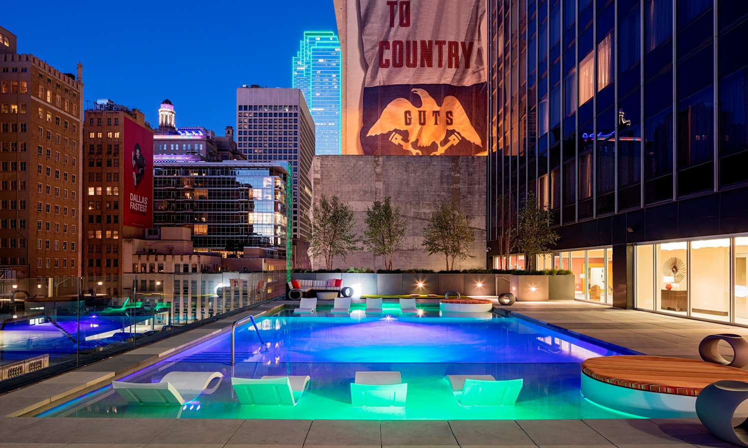 Hilton Garden Inn Downtown Dallas 1