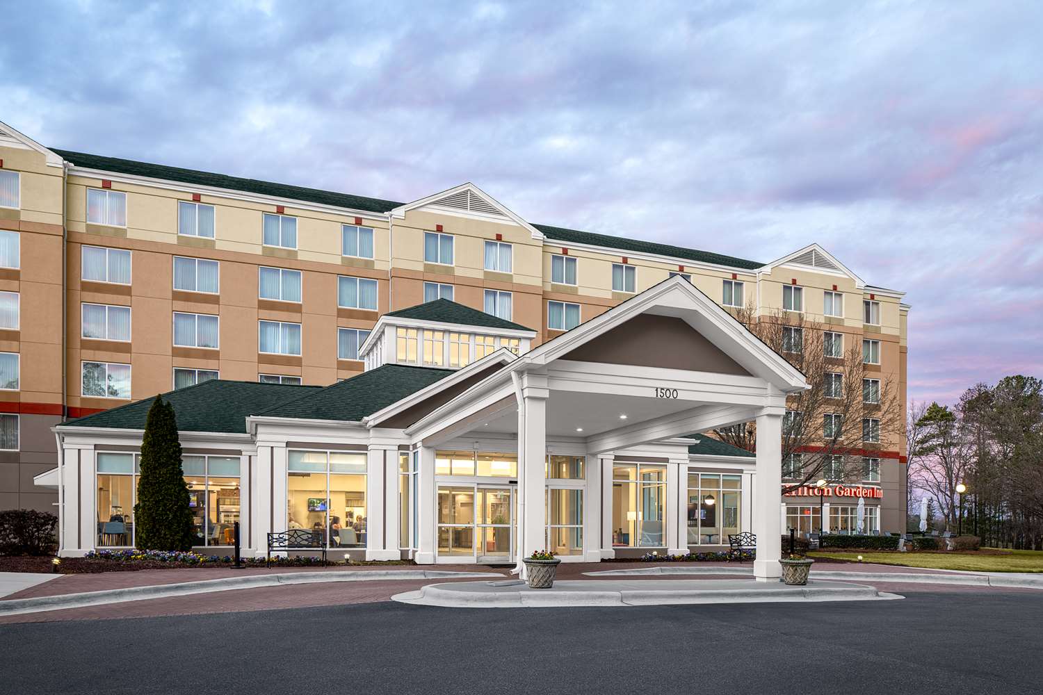 Hilton Garden Inn Raleigh-Durham Airport 1