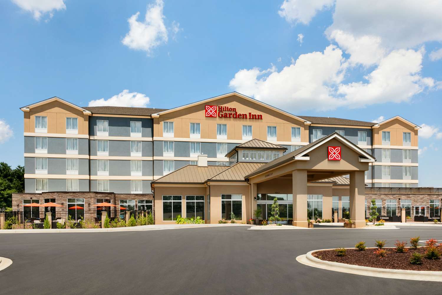 Hilton Garden Inn Statesville 1