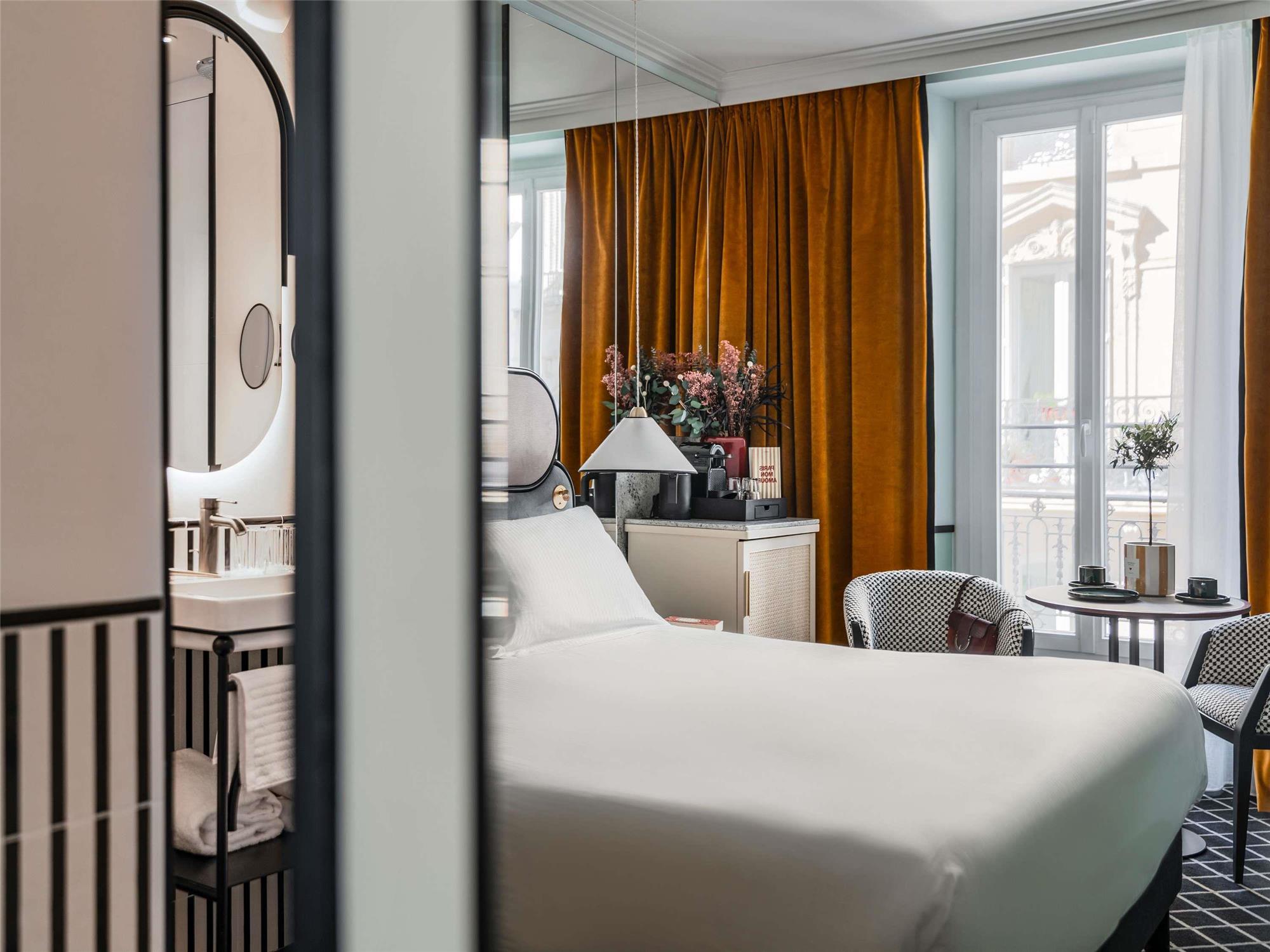 Hotel Faubourg Galant Paris - Handwritten Collection 1