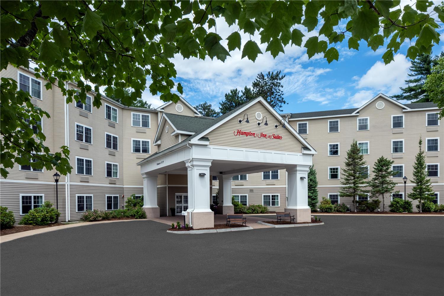 Hampton Inn & Suites North Conway 2