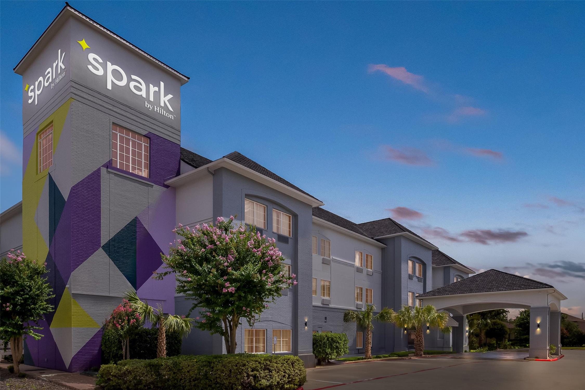 Spark By Hilton Missouri City 1