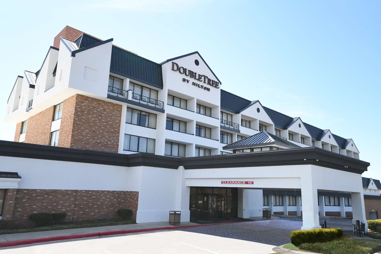 DoubleTree by Hilton Baltimore North - Pikesville 1