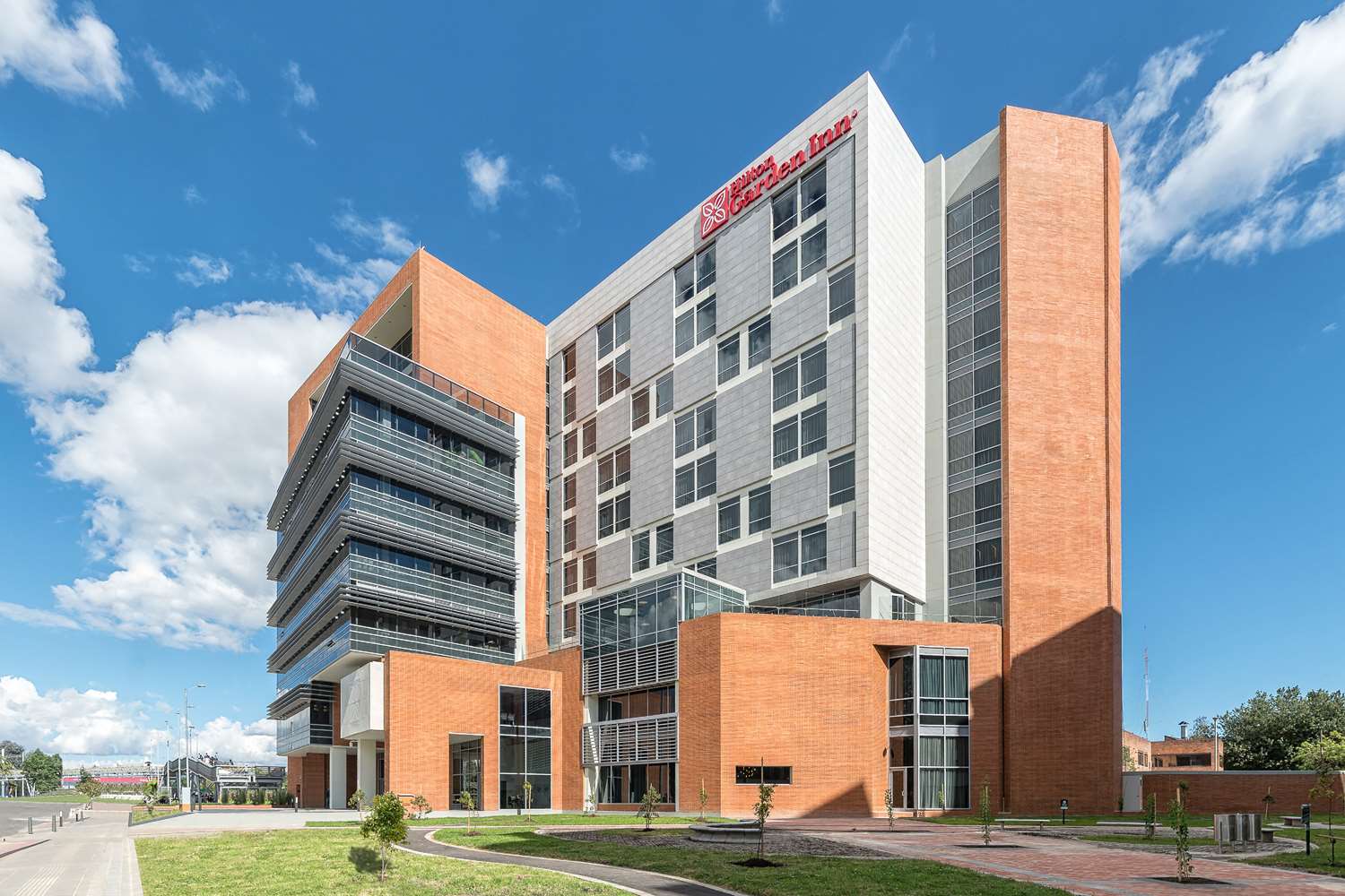 Hilton Garden Inn Bogota Airport 1